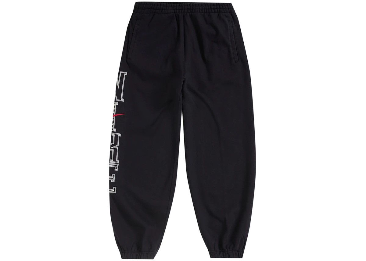 image of Nike Sweatpants Ss24 XL in Black, Men's (Size 38)