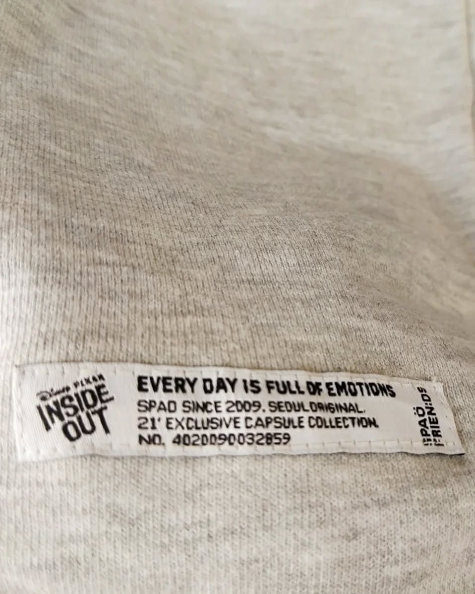 Disney Inside Out x SPAO Big Print Animation Cartoon Crewneck Size US L / EU 52-54 / 3 - 5 Thumbnail