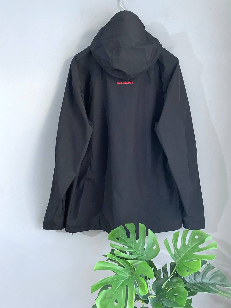 Mammut Mammut GORE-TEX Men's Black Waterproof Hooded Jacket Size XL Size US XL / EU 56 / 4 - 18 Thumbnail