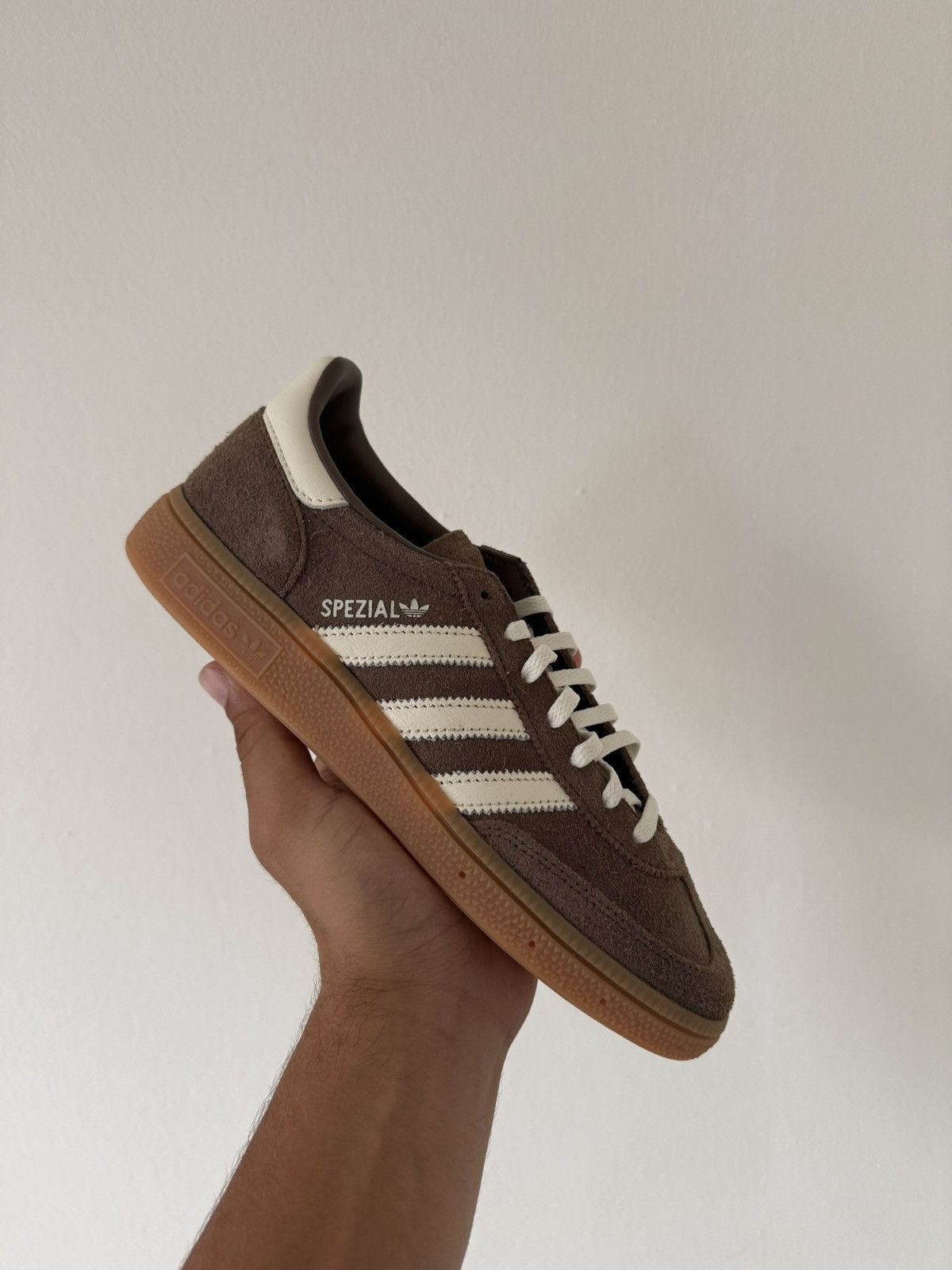 Adidas 🤎 Adidas Handball – Earth Strata Gum – Size EU 38 2/3 US7W Size US 7 / IT 37 - 2 Thumbnail
