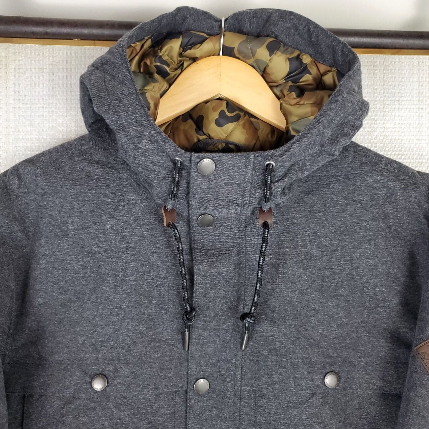 Eddie Bauer EDDIE BAUER WeatherEdge Jacket Mens L Down 650 Hooded Windproof Waterproof Herringbone Gray Size US L / EU 52-54 / 3 - 2 Thumbnail