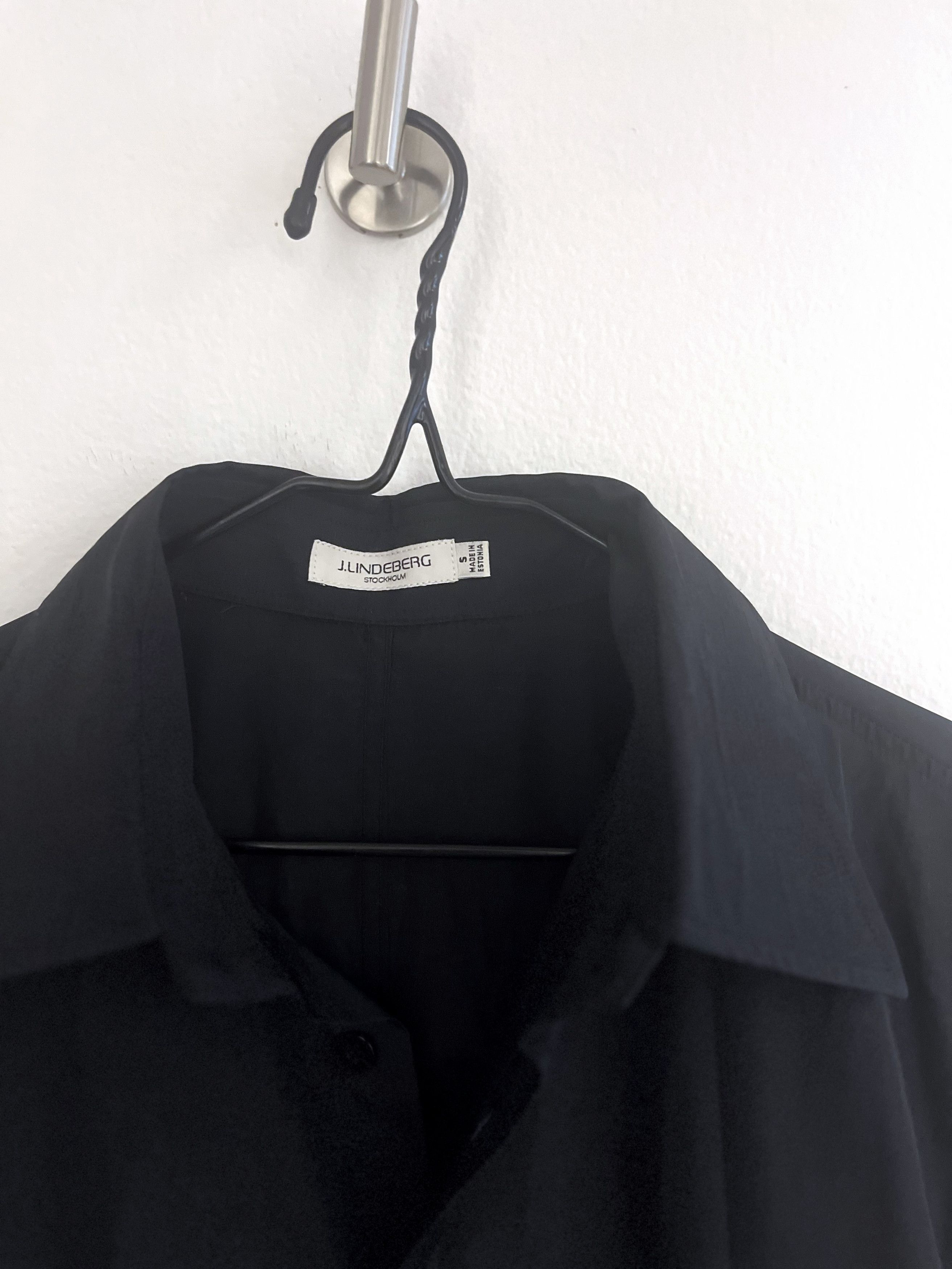 J.Lindeberg black button up shirt Size US S / EU 44-46 / 1 - 6 Thumbnail