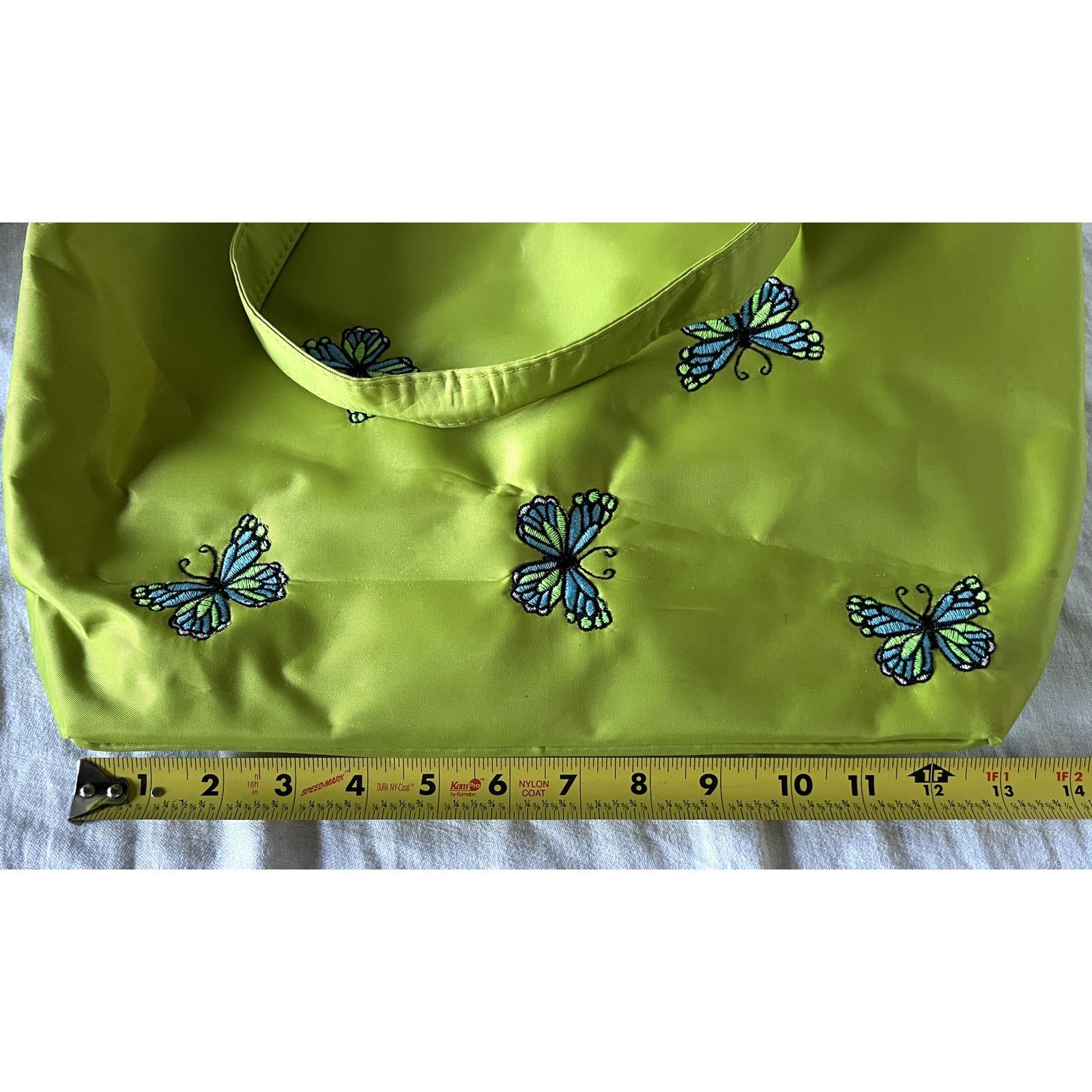 Other Butterfly Embroidered Plastic Beach Tote Bag w/ Small Pouch Size ONE SIZE - 4 Thumbnail
