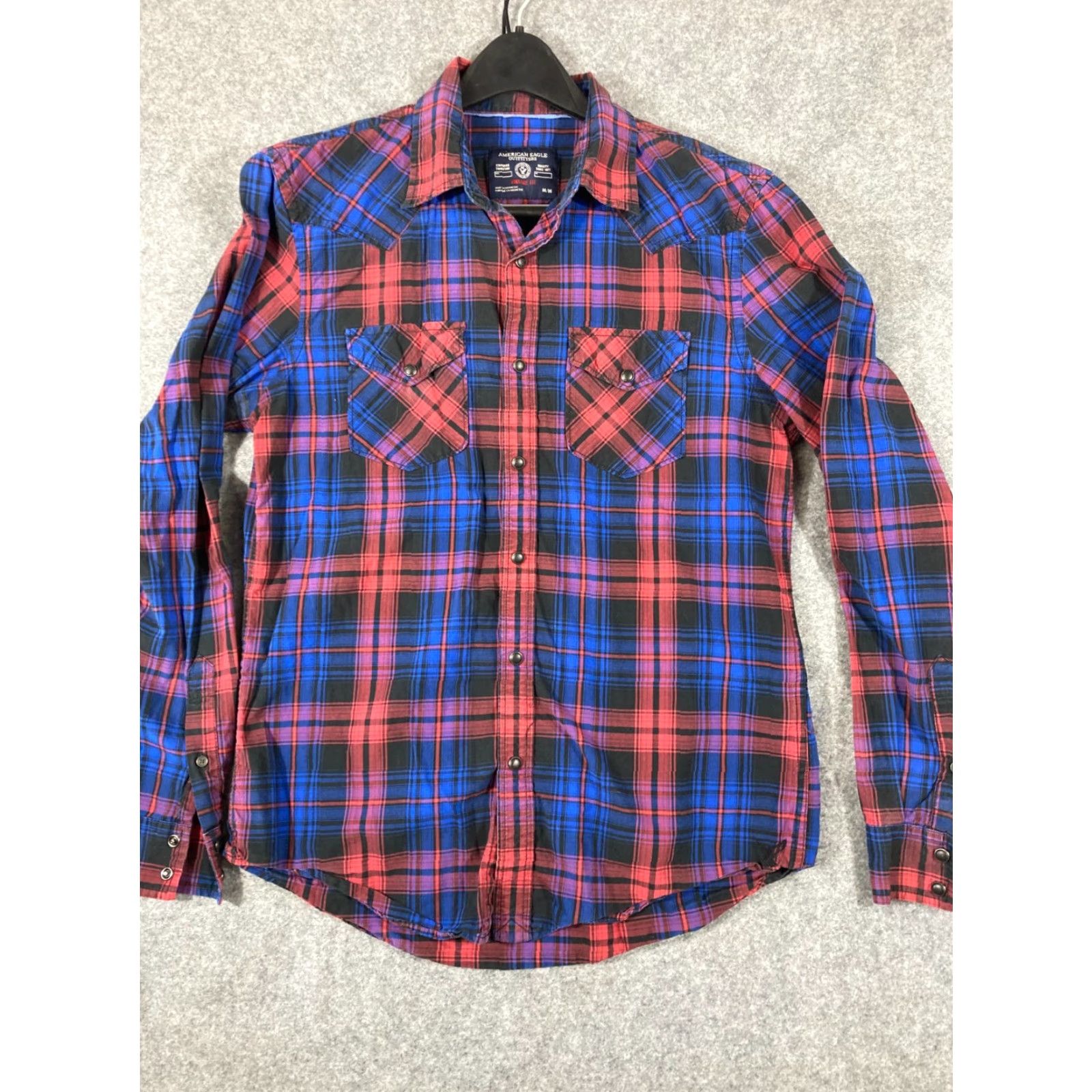 American Eagle Outfitters American Eagle Outfitters Western Shirt Mens M Blue Red Plaid Vintage Fit Snap Long Sleeve Cowboy Pockets Pearl Snap Casual Shirt Mens M Western Shirt Size US M / EU 48-50 / 2 - 3 Thumbnail