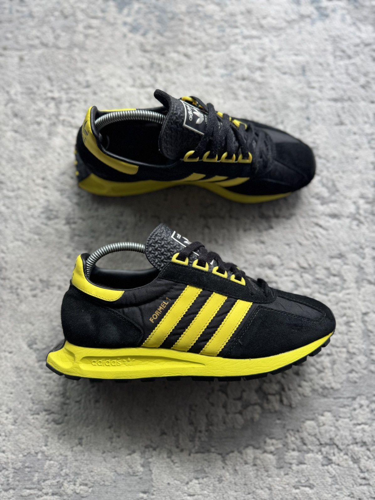 Adidas Adidas Vintage Formel 1 Sample OG Size US9 Size US 9 / EU 42 - 1 Thumbnail