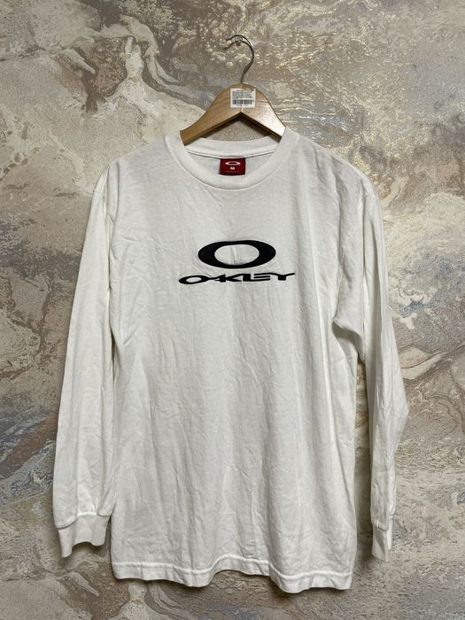 Vintage Vintage 90s Oakley Center Logo Long-sleeve Tee | Grailed