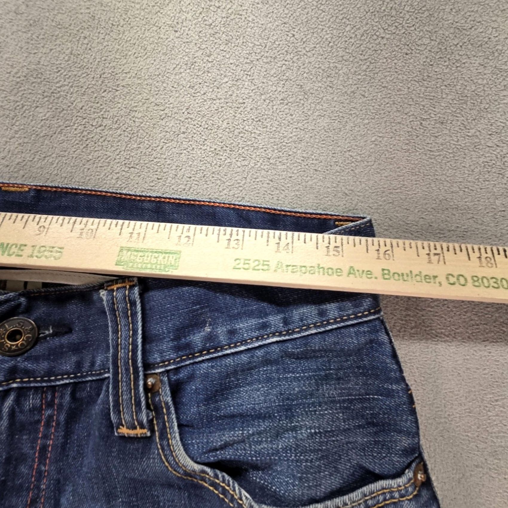 Levi's Levis Jeans Mens Blue Med Wash Straight 31x26 Distressed Pockets Logo 32 Regular Inseam 34 Denim Cotton Zip Vintage No Accents Size US 32 / EU 48 - 3 Thumbnail