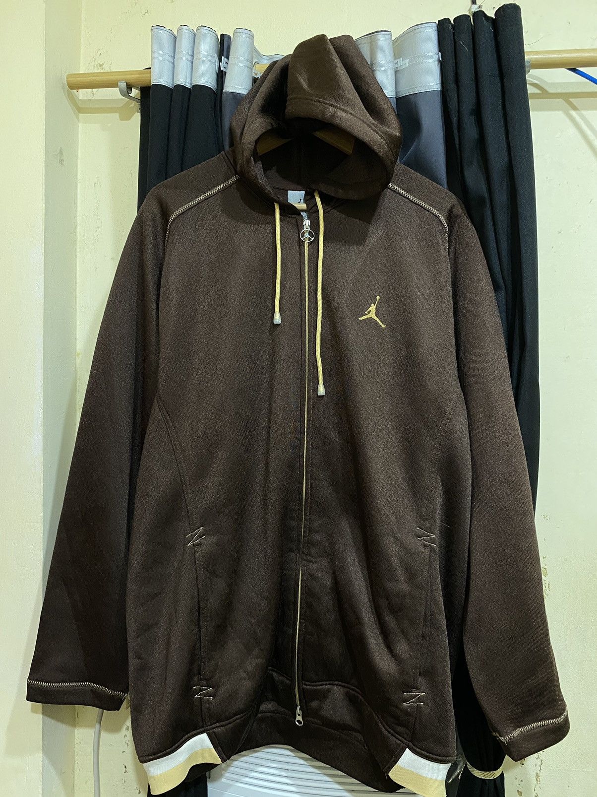 image of Vintage Air Jordan Jumpman Wings Logo Embroidered Brown, Men's (Size Large)