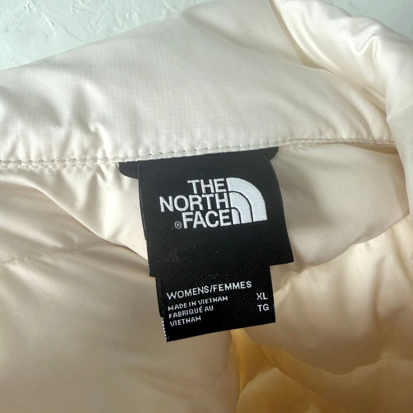 The North Face The North Face Down Quilted Women’s Jacket Vest XL Puffer Coat Full Zip 550 White Sleeveless Zip Mens? Wait correction. Size XL / US 12-14 / IT 48-50 - 6 Thumbnail