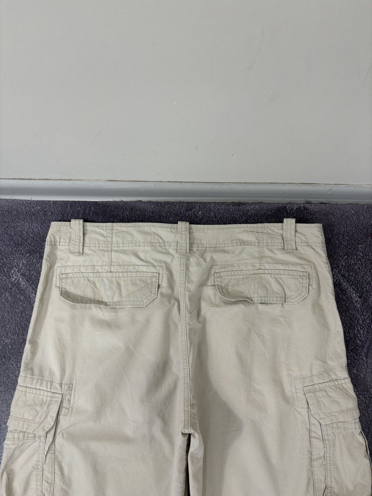 Eddie Bauer Eddie Bauer 2000s Wide-Leg Utility Hype Baggy Cargo Shorts Size US 38 / EU 54 - 15 Thumbnail