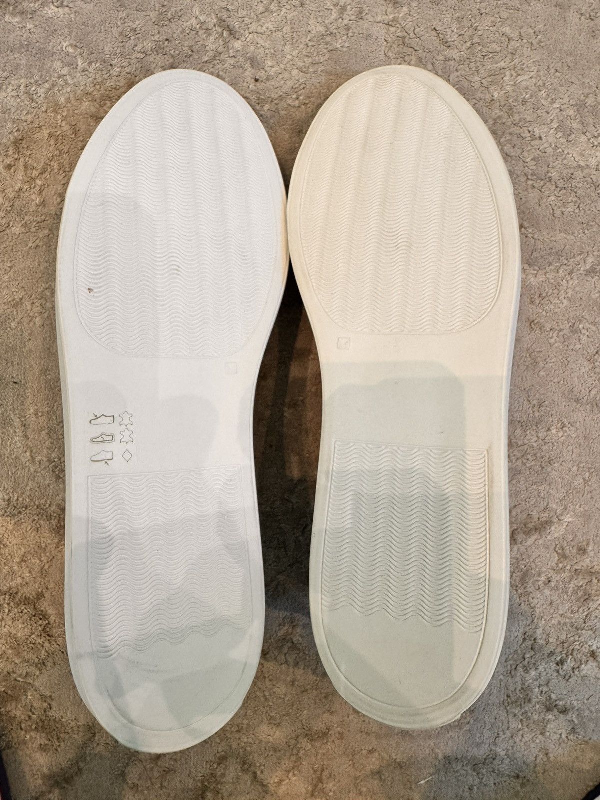 Common Projects Common Projects Achilles Premium Off White US 12 EU 45 Size US 12 / EU 45 - 3 Thumbnail