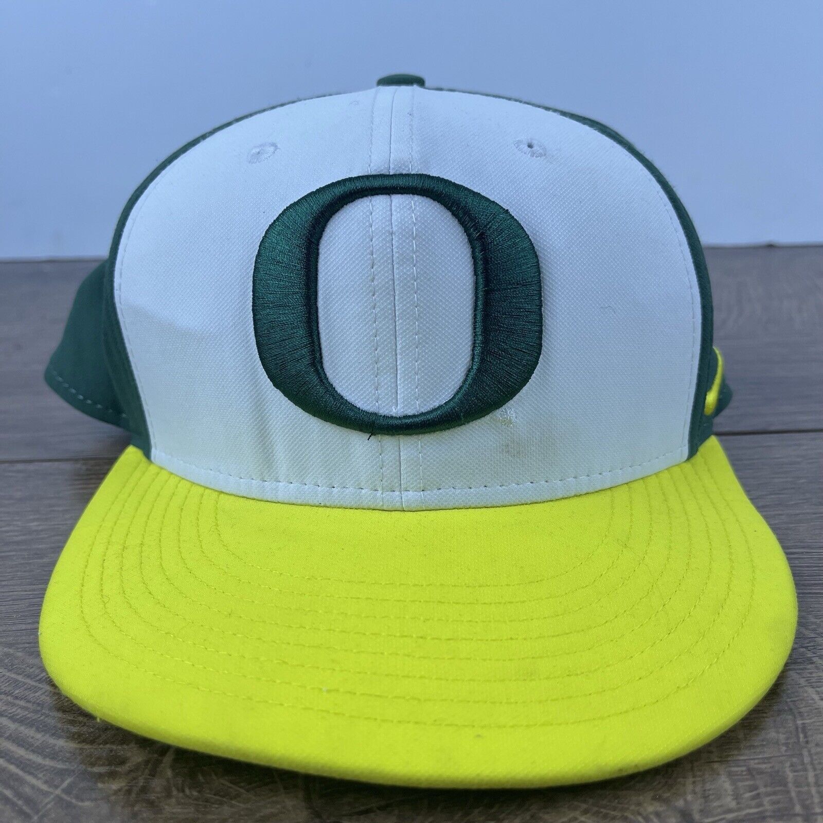 Nike Oregon Ducks Nike Hat Snapback White Cap Hat Adjustable Hat Size ONE SIZE - 1 Thumbnail
