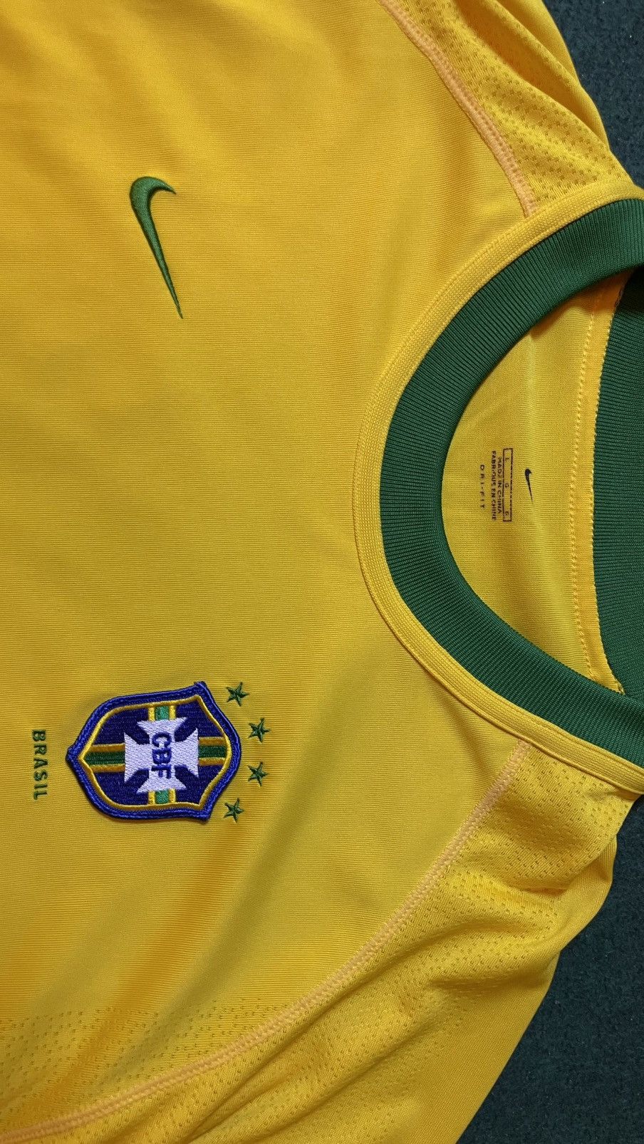 Nike 2000 - 2002 Brazil Home Jersey Size US L / EU 52-54 / 3 - 2 Thumbnail