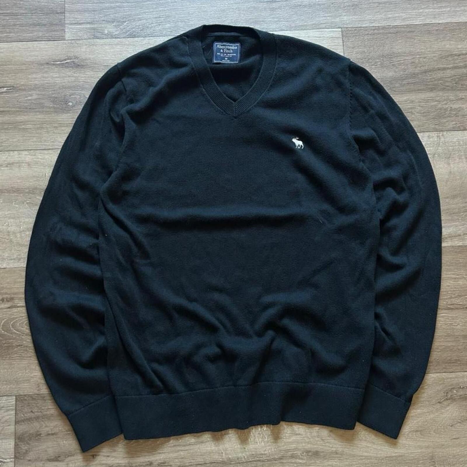 Abercrombie & Fitch Abercrombie & Fitch Women's V-neck sweater Size M y2k Size M / US 6-8 / IT 42-44 - 1 Thumbnail