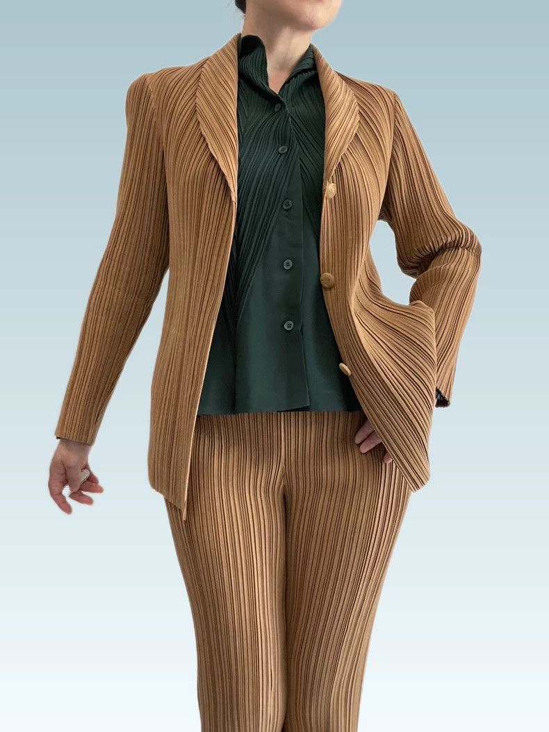 Issey Miyake Issey Miyake size:3 A dark green pleated cardigan Size S / US 4 / IT 40 - 4 Thumbnail