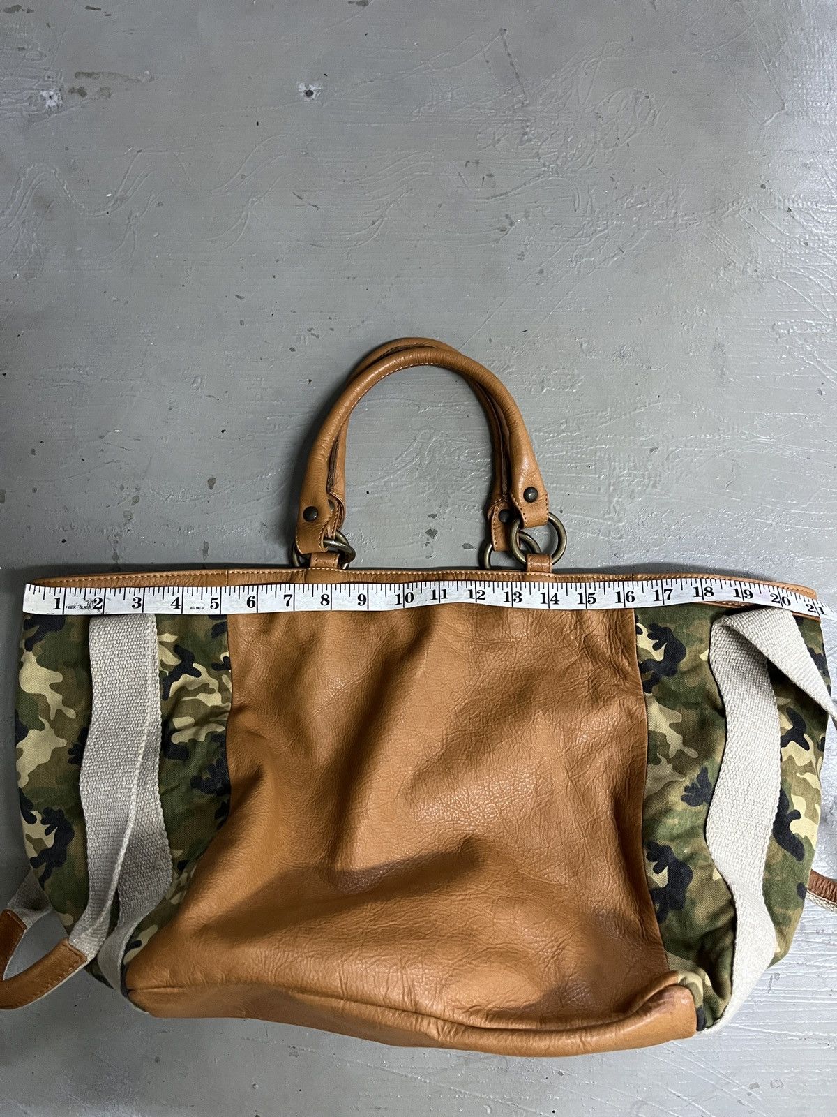 Leather Leather Hybrid Camo Canvas Patina Brown Leather Weekend Bag Size ONE SIZE - 19 Thumbnail