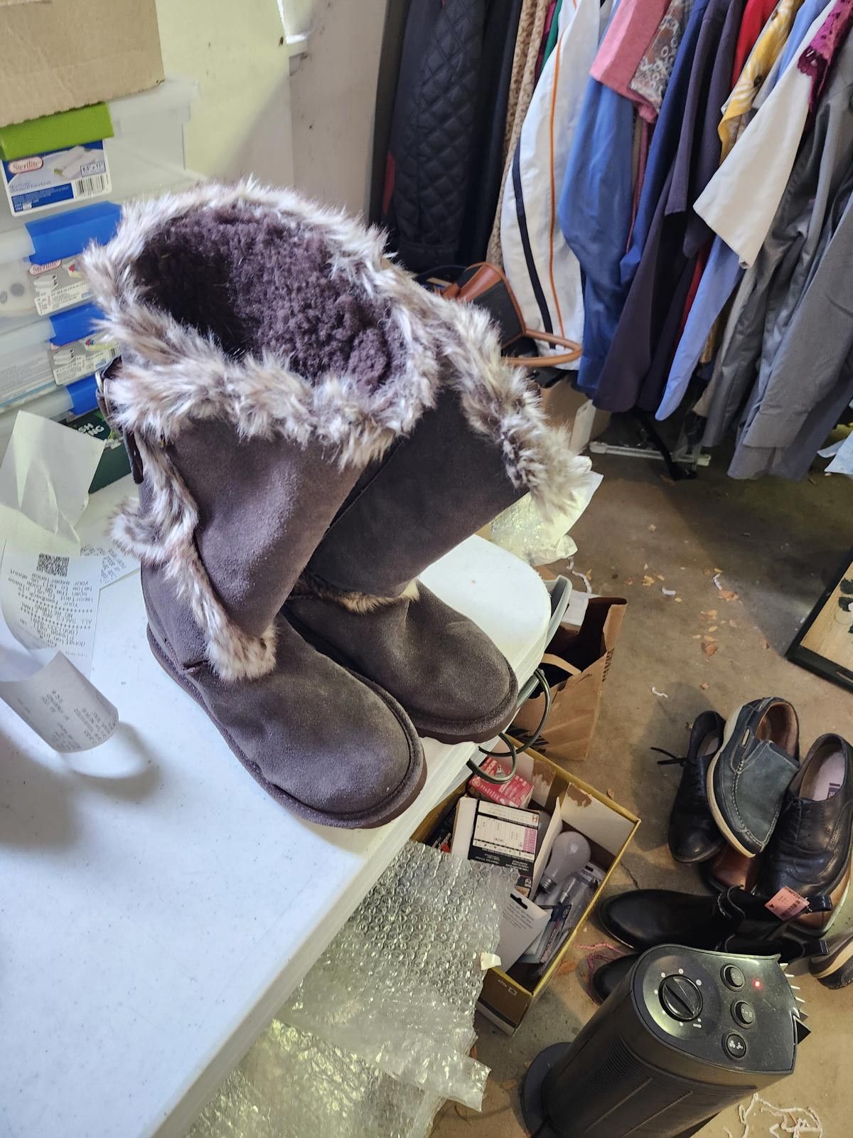 Designer Brown Bearclaw sz 7 Size US 7 / IT 37 - 1 Preview