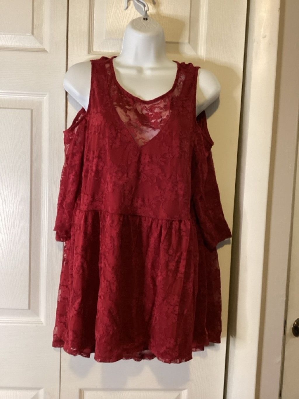 Torrid Torrid Burgundy Dress Size XS / US 0-2 / IT 36-38 - 1 Thumbnail