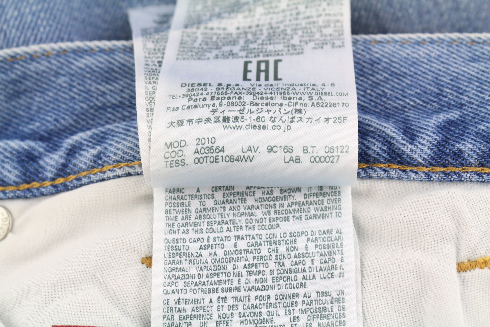 Diesel 2010 9C16S W32/L32 Loose Fit Straight Button Jeans 40151 Size US 32 / EU 48 - 12 Thumbnail