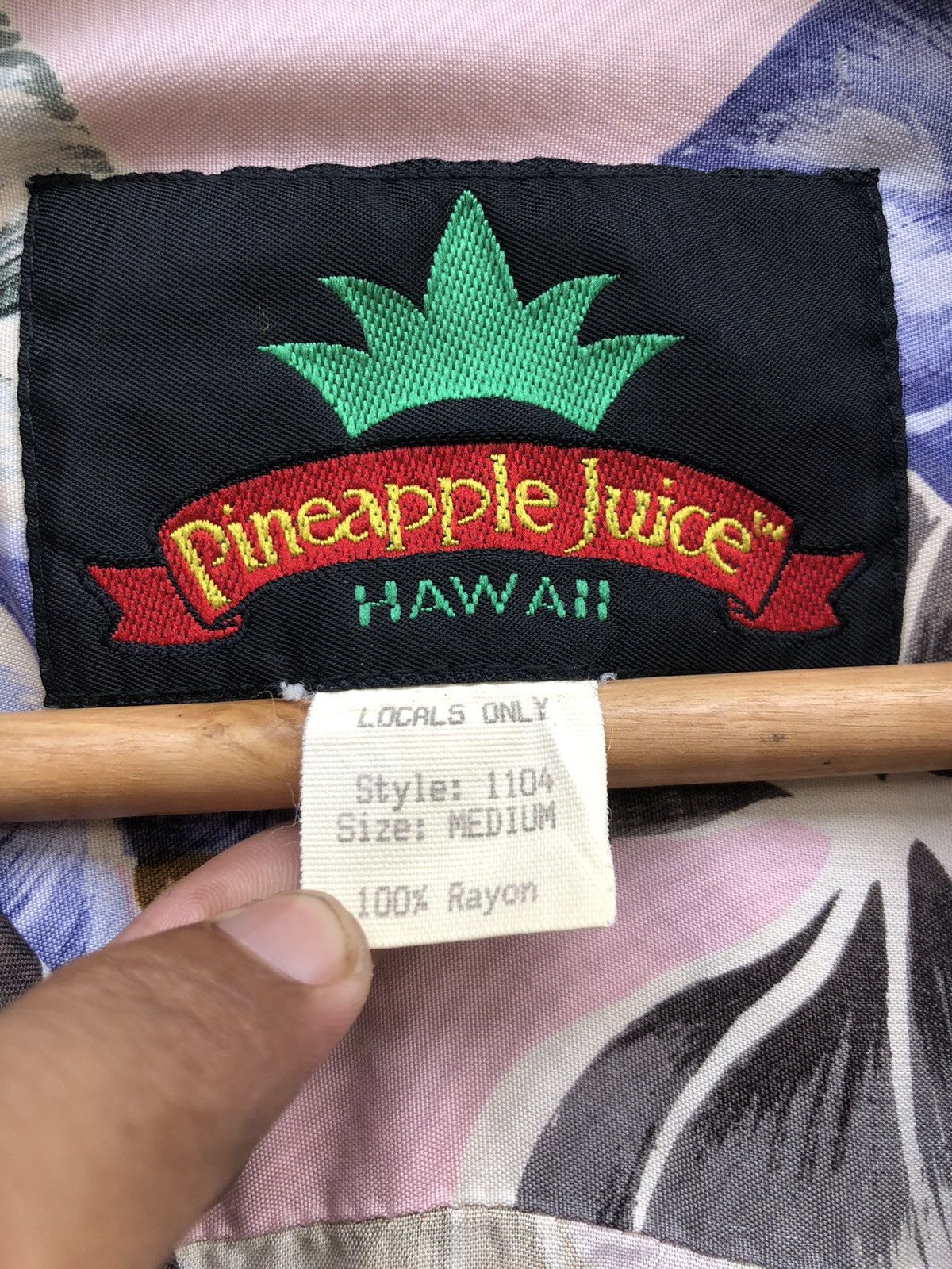 Vintage Vintage 90s Pineapple Juice Hawaiian Shirt Rayon Size US M / EU 48-50 / 2 - 3 Thumbnail