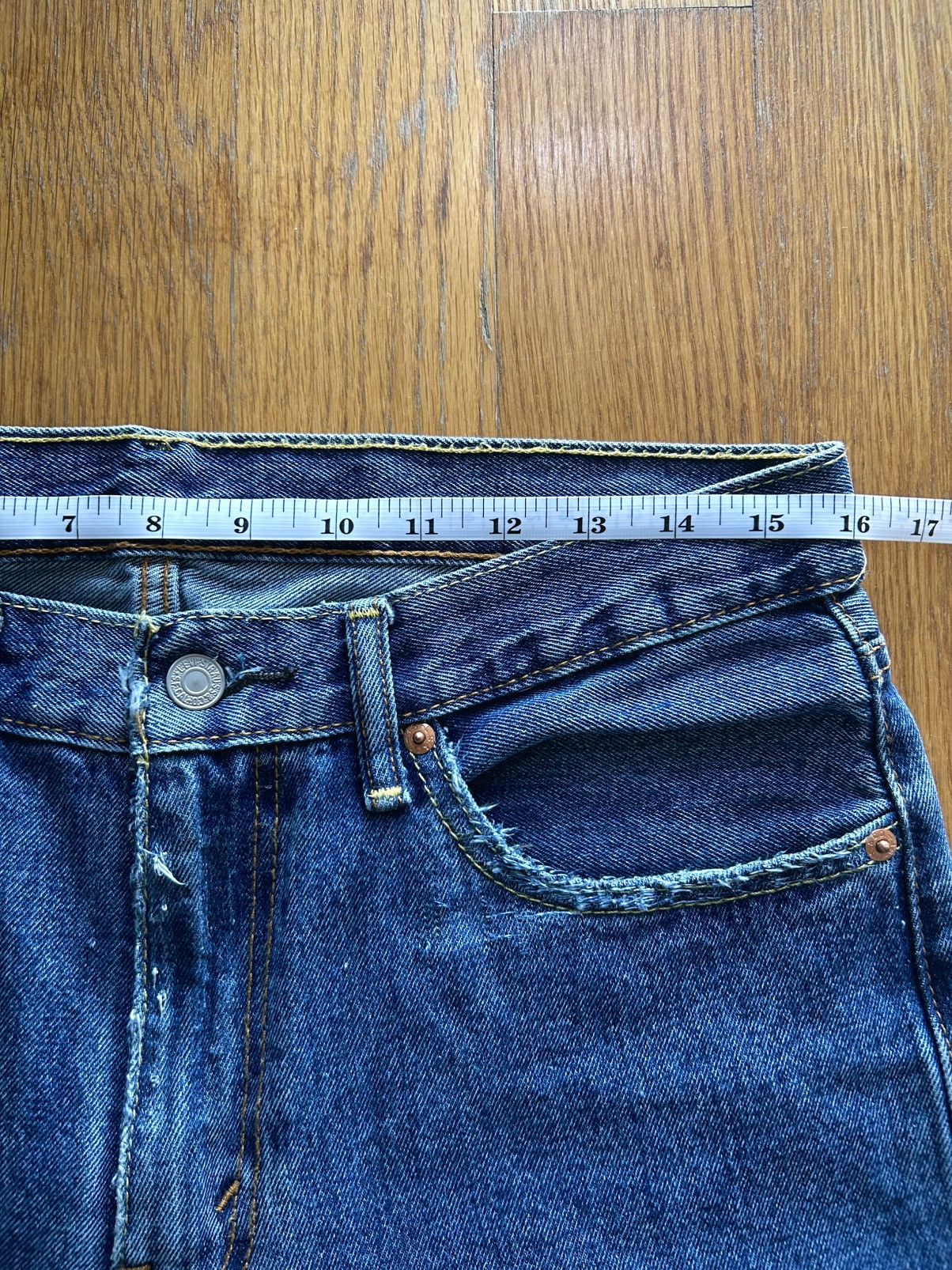Levi's Y2K Levi’s Distressed 505 Medium Wash Jeans Size US 32 / EU 48 - 7 Thumbnail