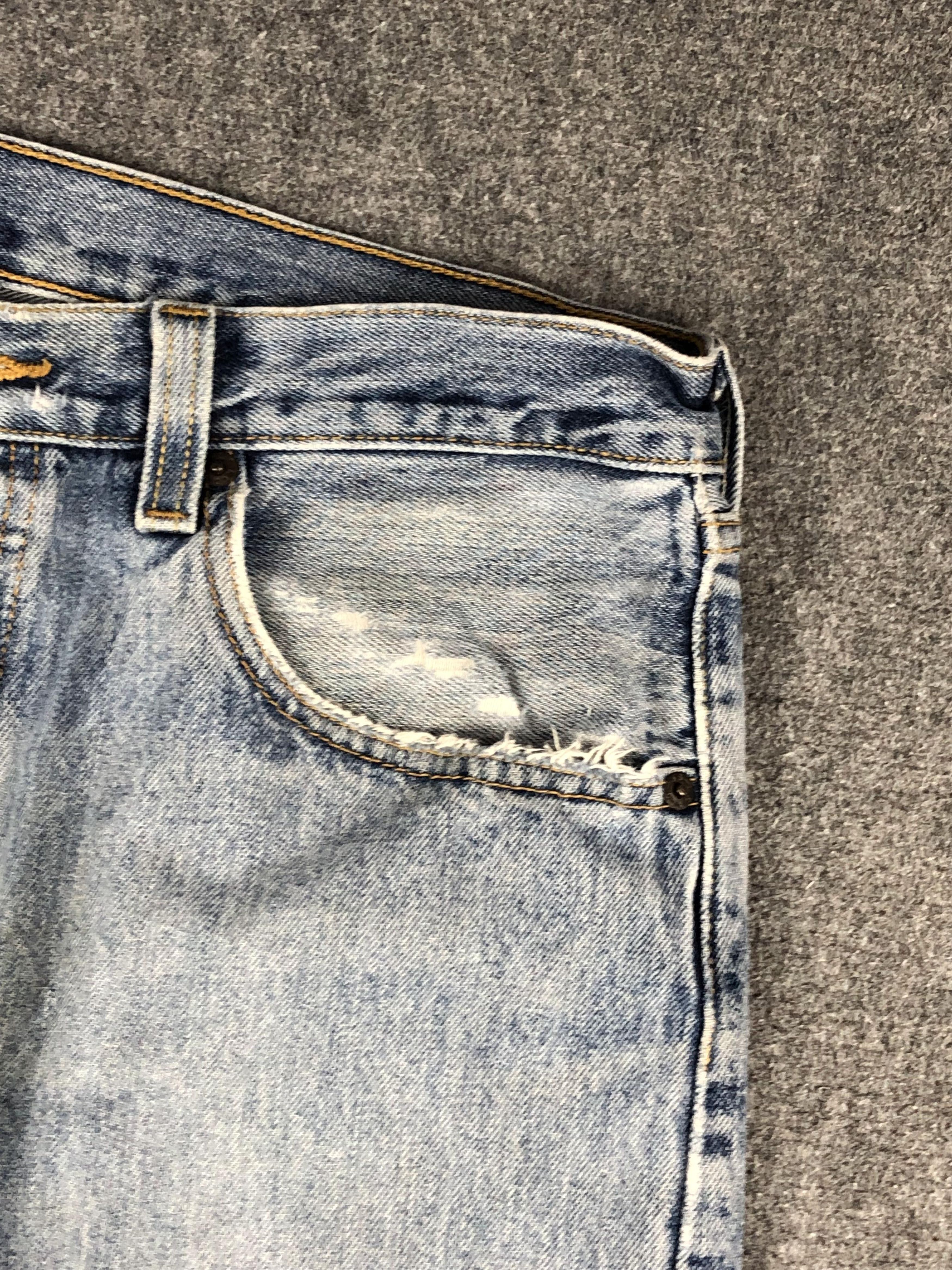 Levi's × Vintage Vintage Cropped Levis 501 Faded Blue Jeans DP2235 Size US 33 - 10 Thumbnail