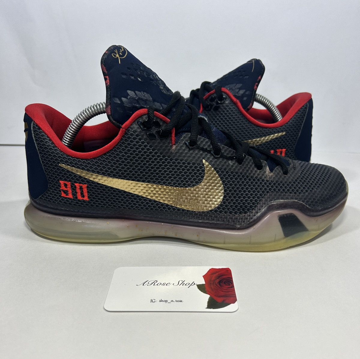 image of Kobe Mentality x Nike Kobe 10 Low Nike Id (777411 992) Shoes Size: 10 M in Blue, Men's