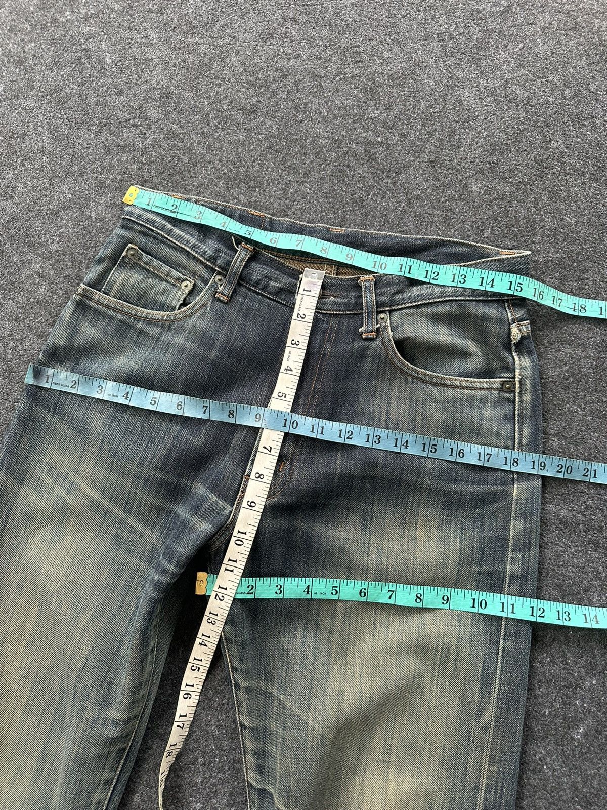 Edwin Vintage Gold Rush Faded Wash Distressed Denim 31x33 D195 Size US 31 - 20 Thumbnail