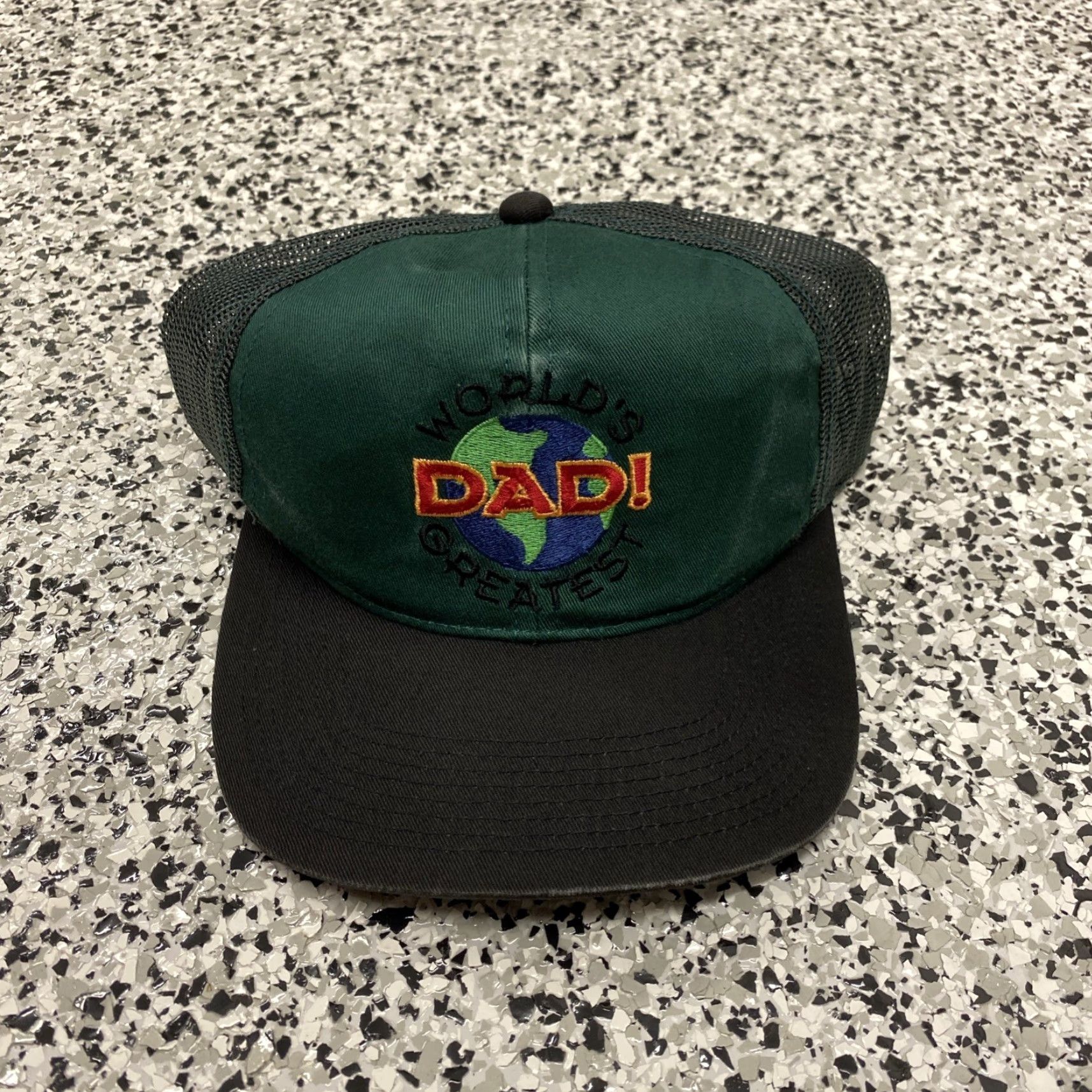 Vintage VINTAGE Youngan Trucker Hat Green Greatest Dad in the World Adult Size Adjustable Men Hat Fathers Day Dad Sports Casual Size ONE SIZE - 2 Thumbnail