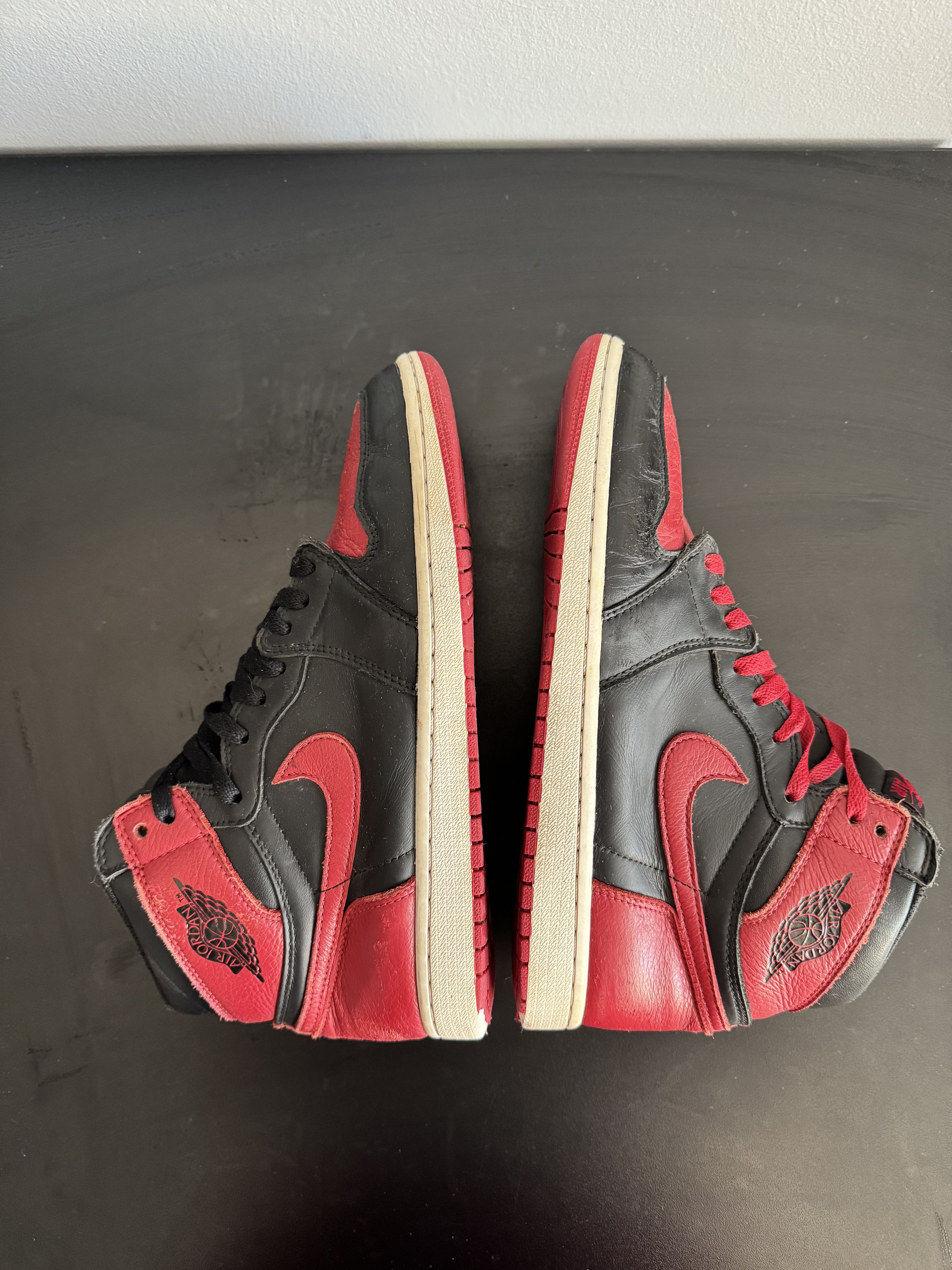 Jordan Brand 2016 Nike Air Jordan 1 High Bred Banned red OG Size US 9.5 / EU 42-43 - 5 Thumbnail