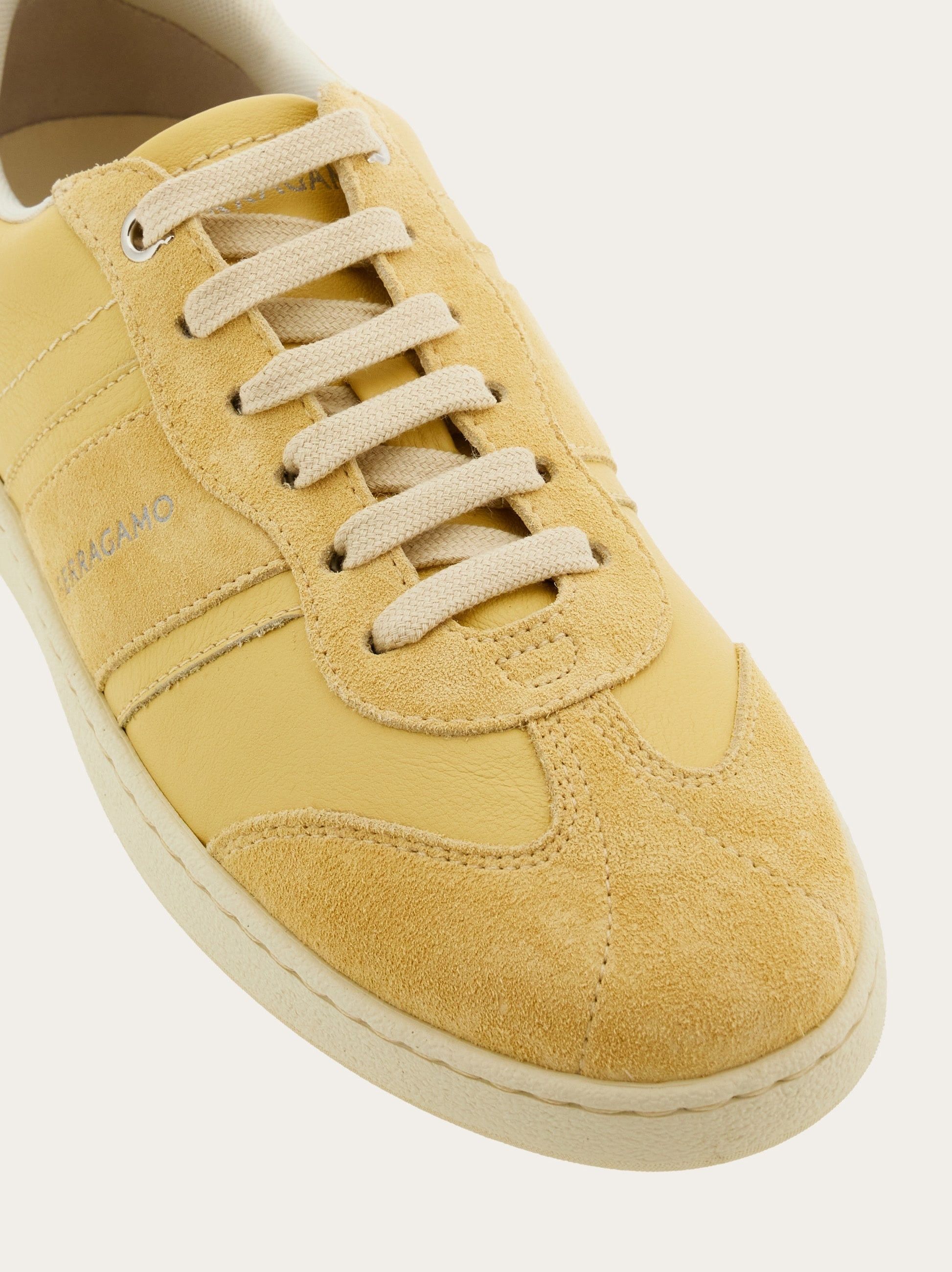Salvatore Ferragamo o1s1rm0924 Leather Low-Top Sneakers in Butter Size US 5.5 / IT 35.5 - 6 Thumbnail
