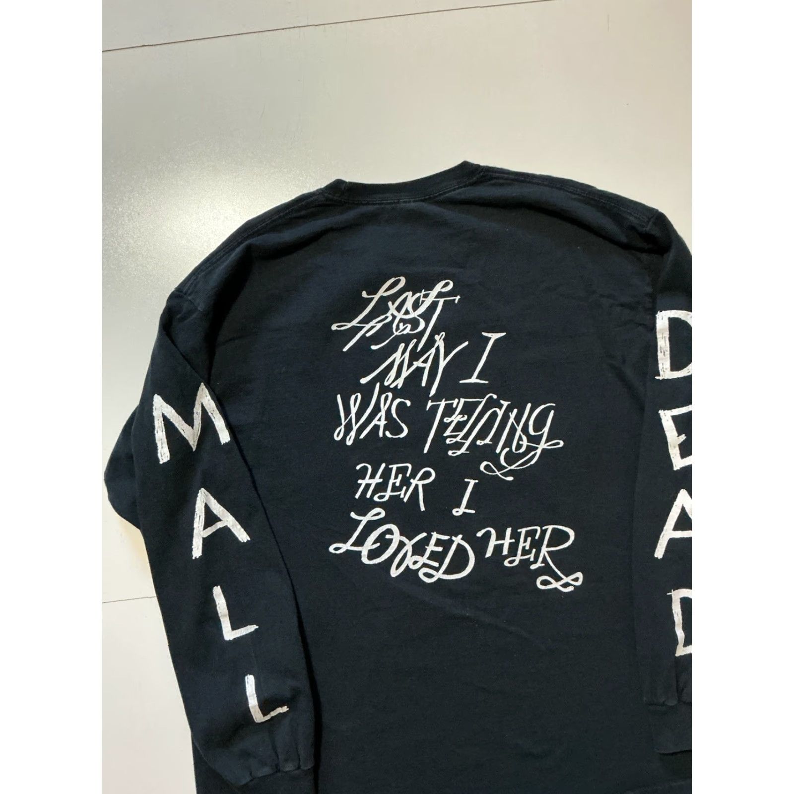 Gildan VINTAGE Dead Mall Bunny Rabbit Last May I Was Telling Her I Loved Her Black L/S T-Shirt Mens XL Black Graphic L/S T-Shirt Gildan Used Size US XL / EU 56 / 4 - 4 Thumbnail
