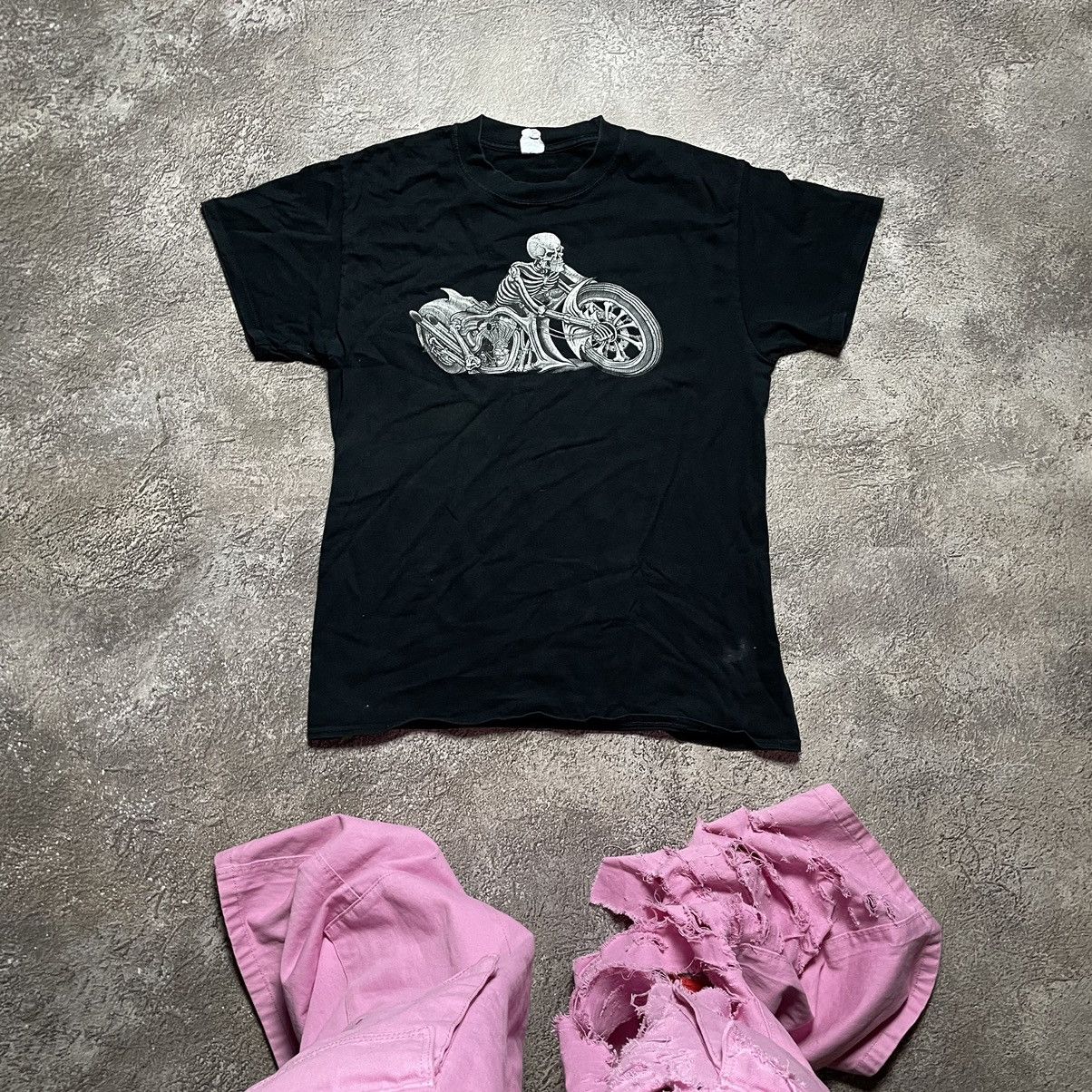 Vintage Vintage Y2K Skeleton Graphic Tee Abstract Rock Grunge Boxy M Size US M / EU 48-50 / 2 - 1 Thumbnail
