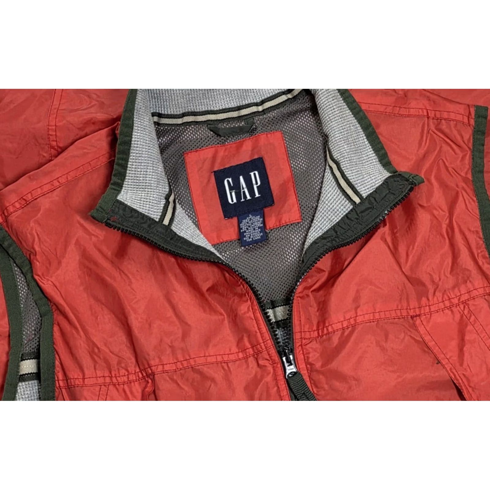 Gap VINTAGE Gap Jacket Men L Orange Thermal Lined Full Zip Nylon Safari Anorak Zip Pockets Logo 90s Outdoor Clothing Mens Size US L / EU 52-54 / 3 - 5 Thumbnail
