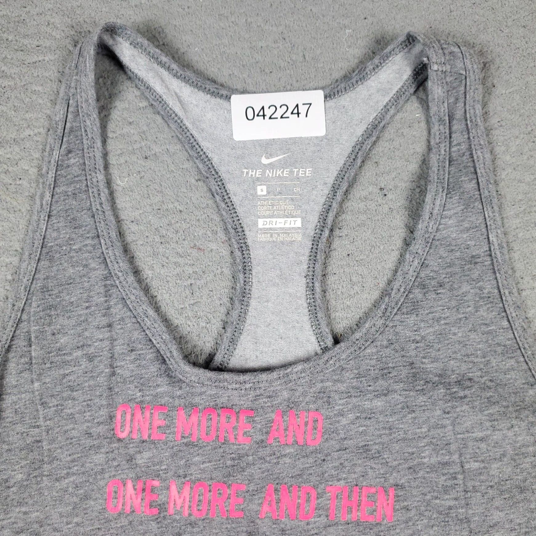 Nike Nike Tank Top Womens Small Gray Swoosh Running Gym Activewear Pullover Size S / US 4 / IT 40 - 2 Thumbnail