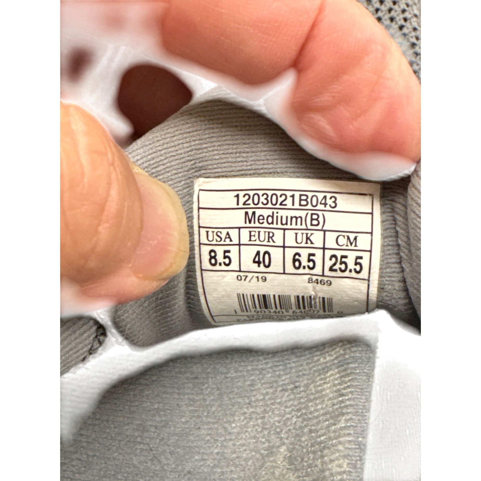 Brooks Brooks Revel 3 Womens gray pink Running Shoes sneakers 8.5 Size US 8.5 / EU 41-42 - 9 Thumbnail