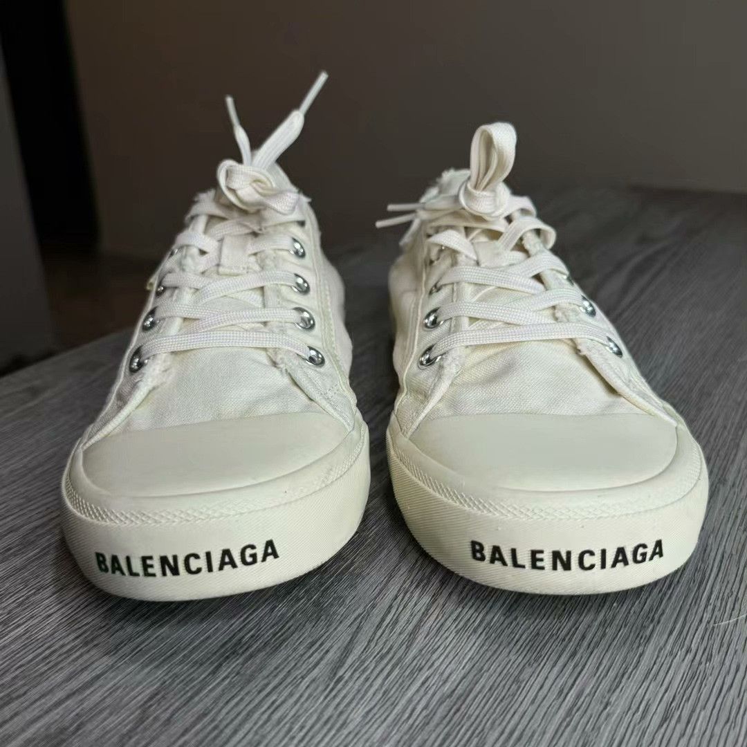 Balenciaga Balenciaga Canvas Lowtop Sneakers 41 Women Size US 10 / IT 40 - 1 Thumbnail