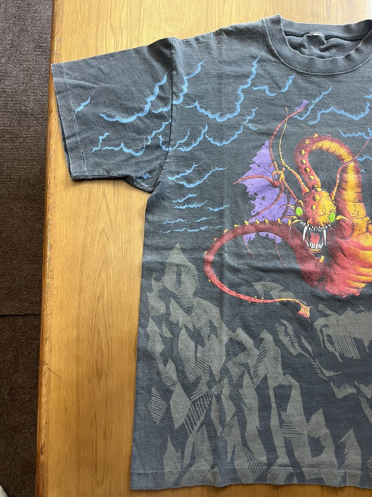 Liquid Blue Vtg Disney Jabberwocky Villains Alice in Wonderland 90’s tee Size US XL / EU 56 / 4 - 8 Thumbnail
