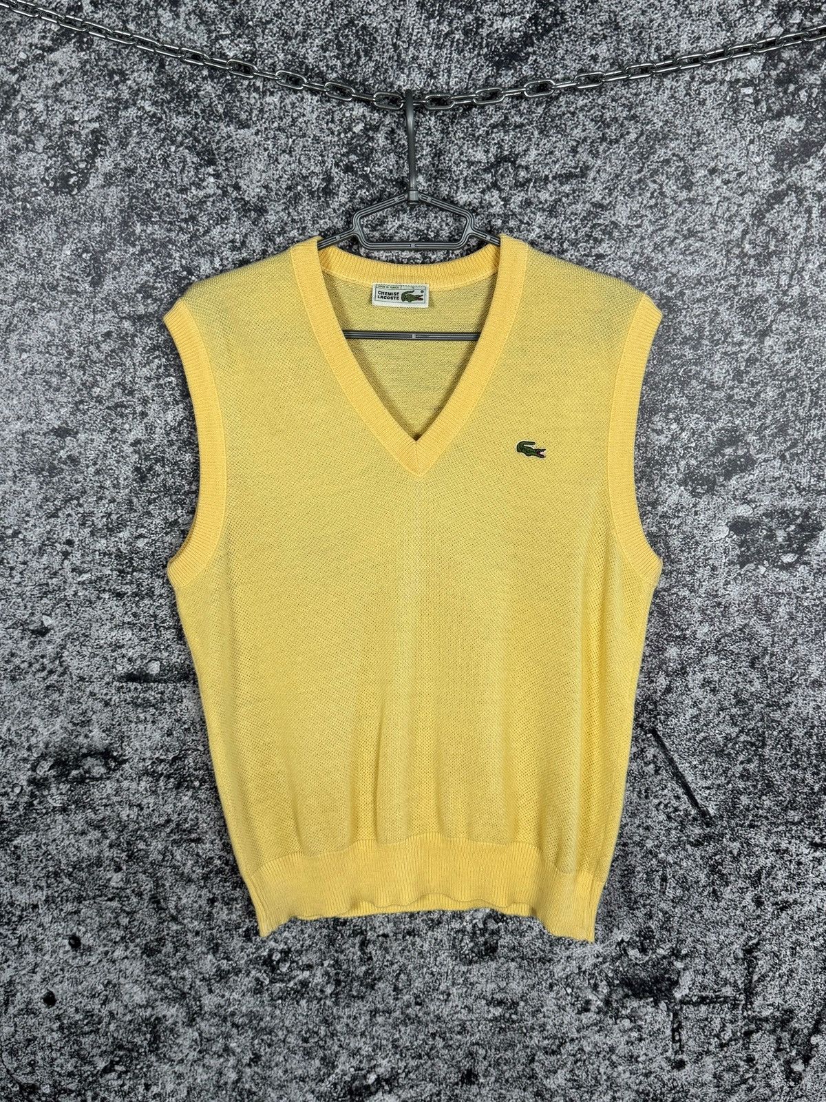 Lacoste Men’s Chemise Lacoste Vintage Vest Sleeveless Sweater Size 4 Size US M / EU 48-50 / 2 - 1 Thumbnail
