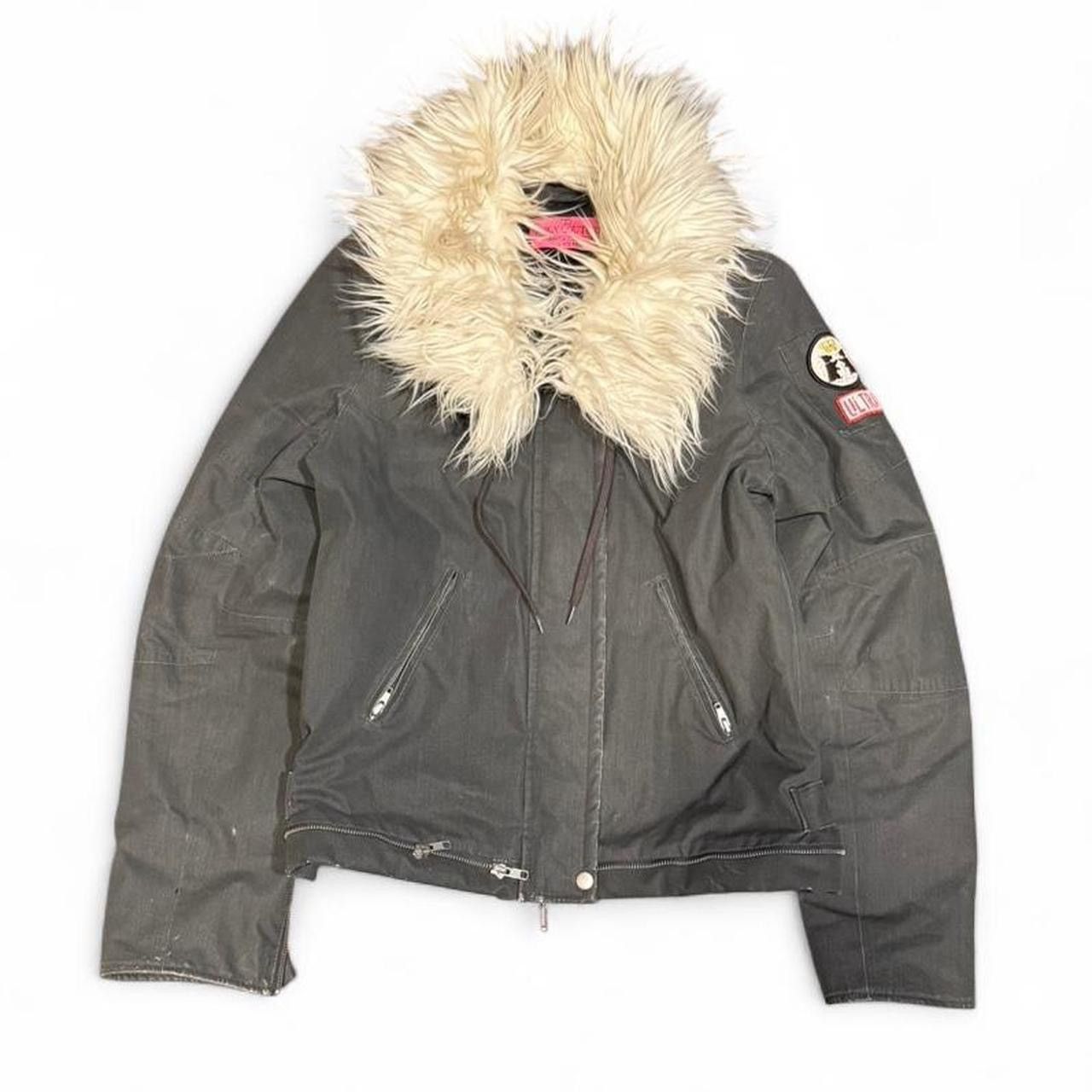Juicy Couture Jeans Y2K Juicy Couture Fur Bomber Moto Patch 00s Vintage Jacket Size US S / EU 44-46 / 1 - 1 Thumbnail