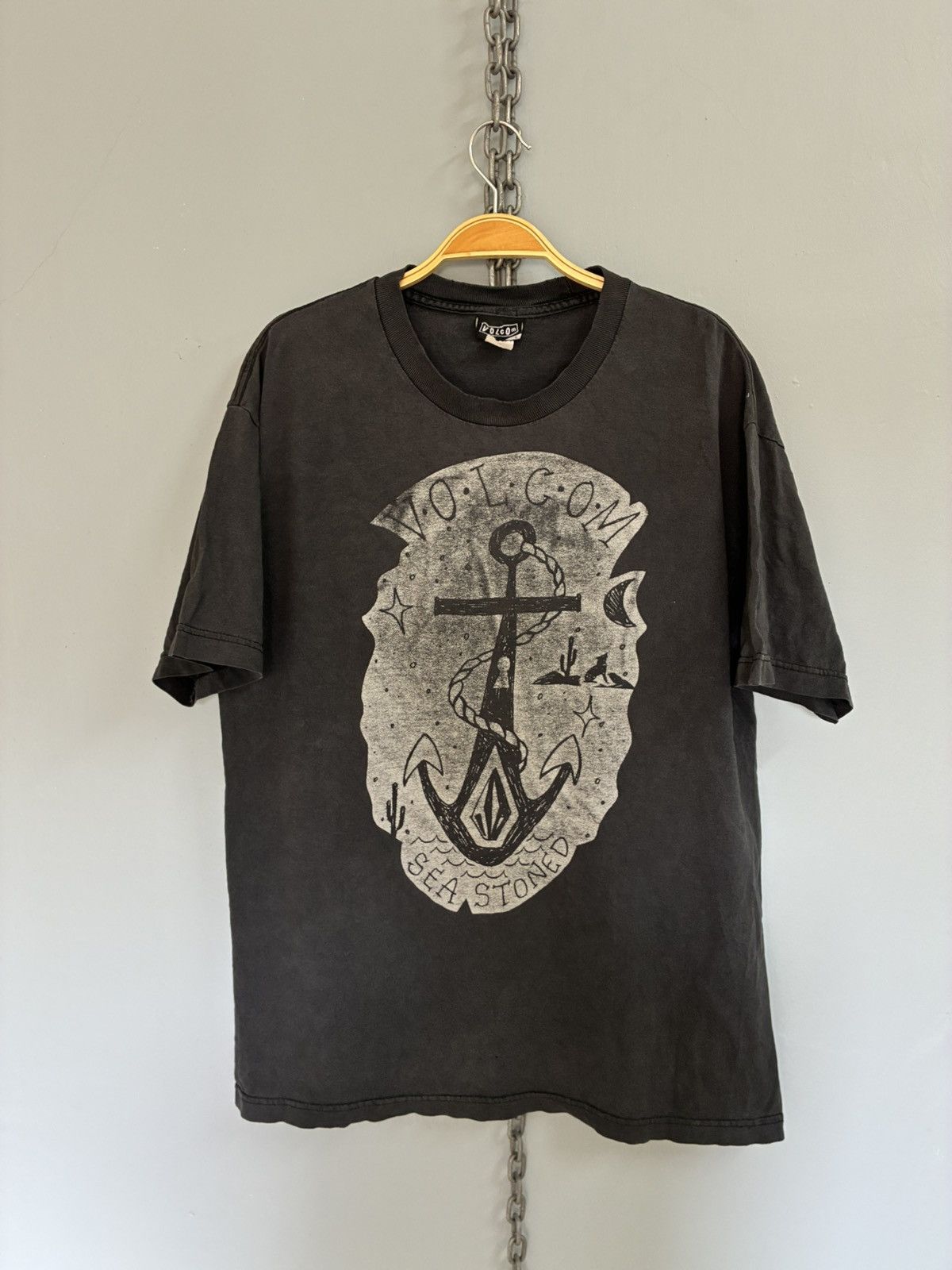 Volcom Vintage Y2K Volcom Sea Stoned streetwear t shirt Size US L / EU 52-54 / 3 - 1 Thumbnail