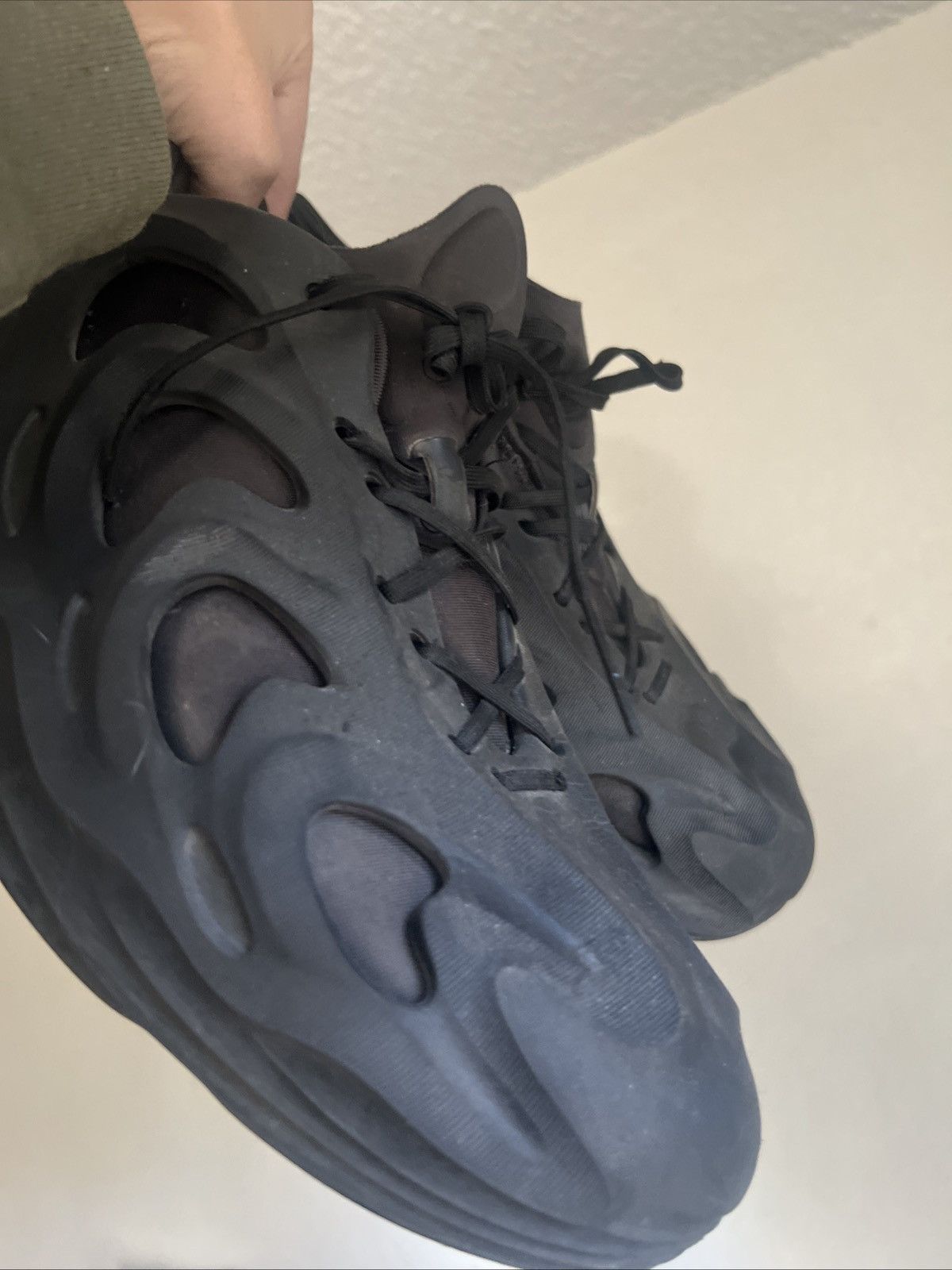 Adidas Adidas adiFOM black carbon size 12 Size US 12 / EU 45 - 3 Thumbnail