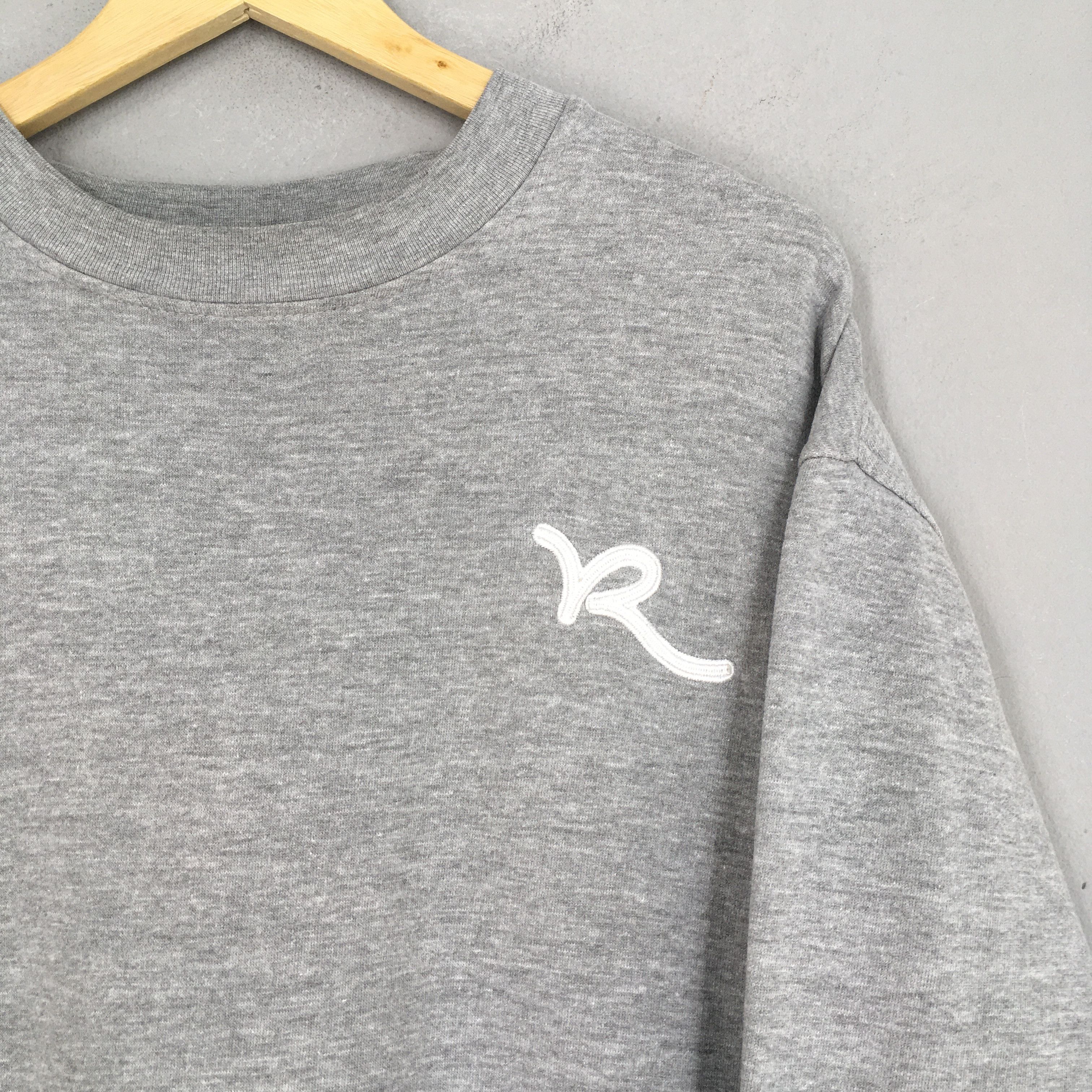 Rocawear × Vintage Vintage Rocawear Sportswear Gray Sweatshirt XLarge Size US XL / EU 56 / 4 - 2 Thumbnail