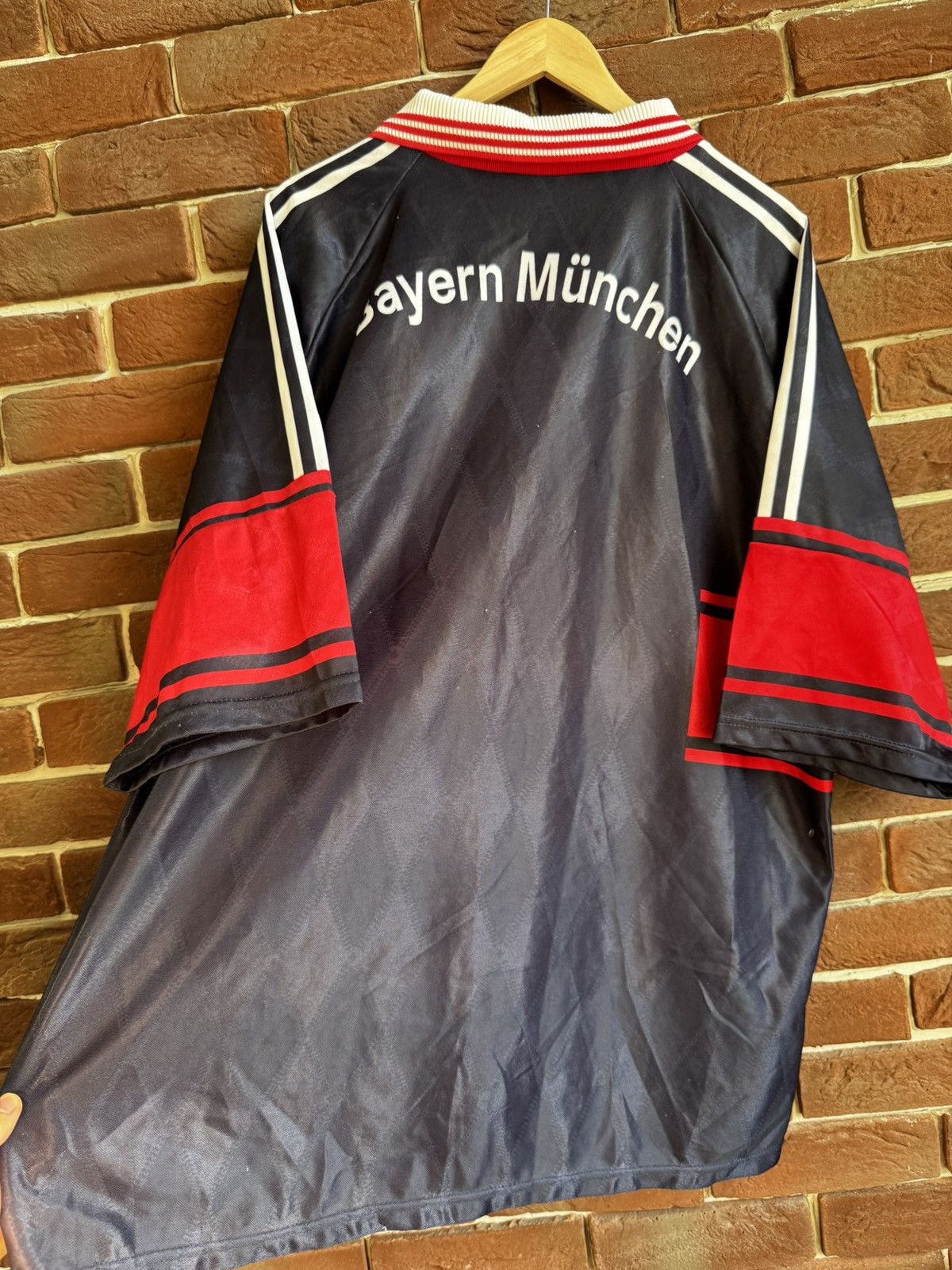Vintage Rare Vintage 90s Adidas FC Bayern Munich Jersey XL 1997/1998 Size US XXL / EU 58 / 5 - 10 Thumbnail