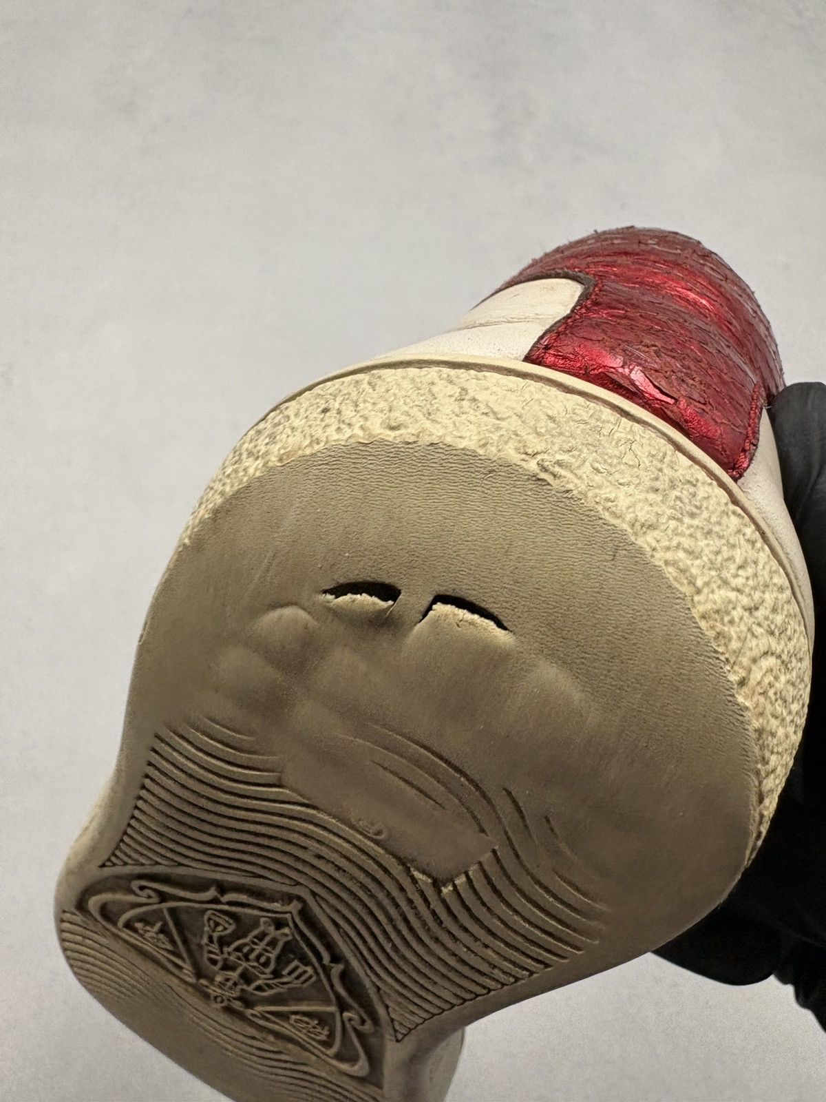 Gucci Gucci Ace Bee Leather Sneaker Embroidered Distressed Vintage Size US 7.5 / IT 37.5 - 10 Thumbnail