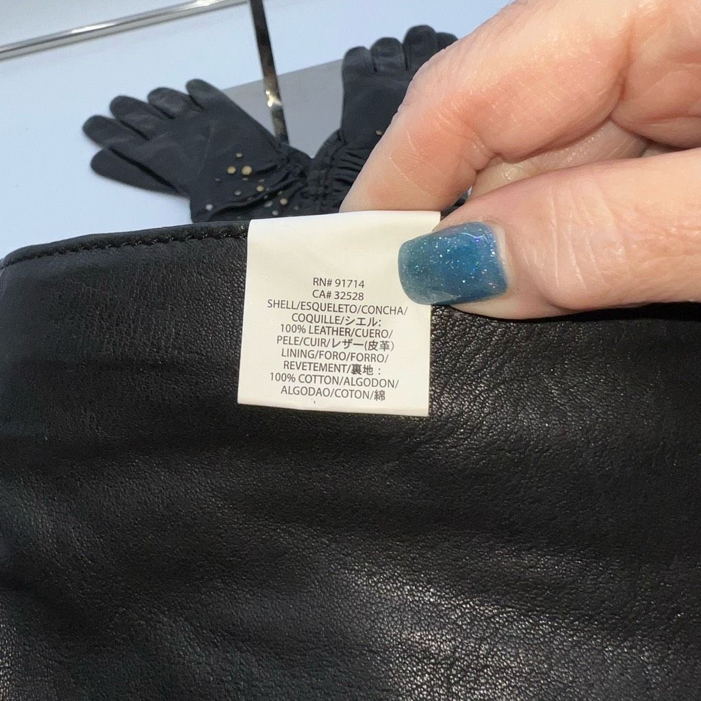Armani Exchange Armani Exchange Lambskin Studded Gloves and Bag Set Gloves a Size ONE SIZE - 15 Thumbnail