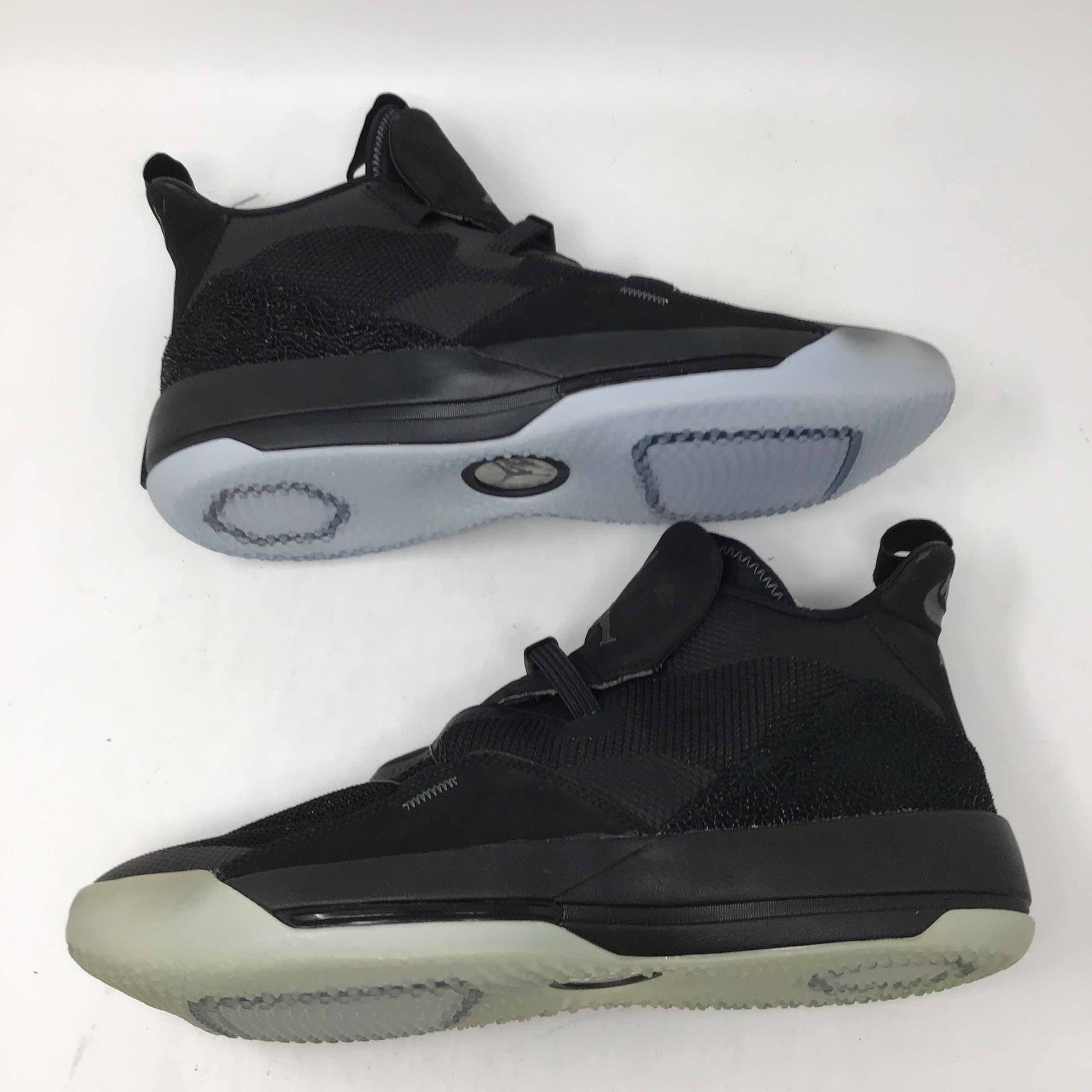 Air Jordan 33 Utility Blackout