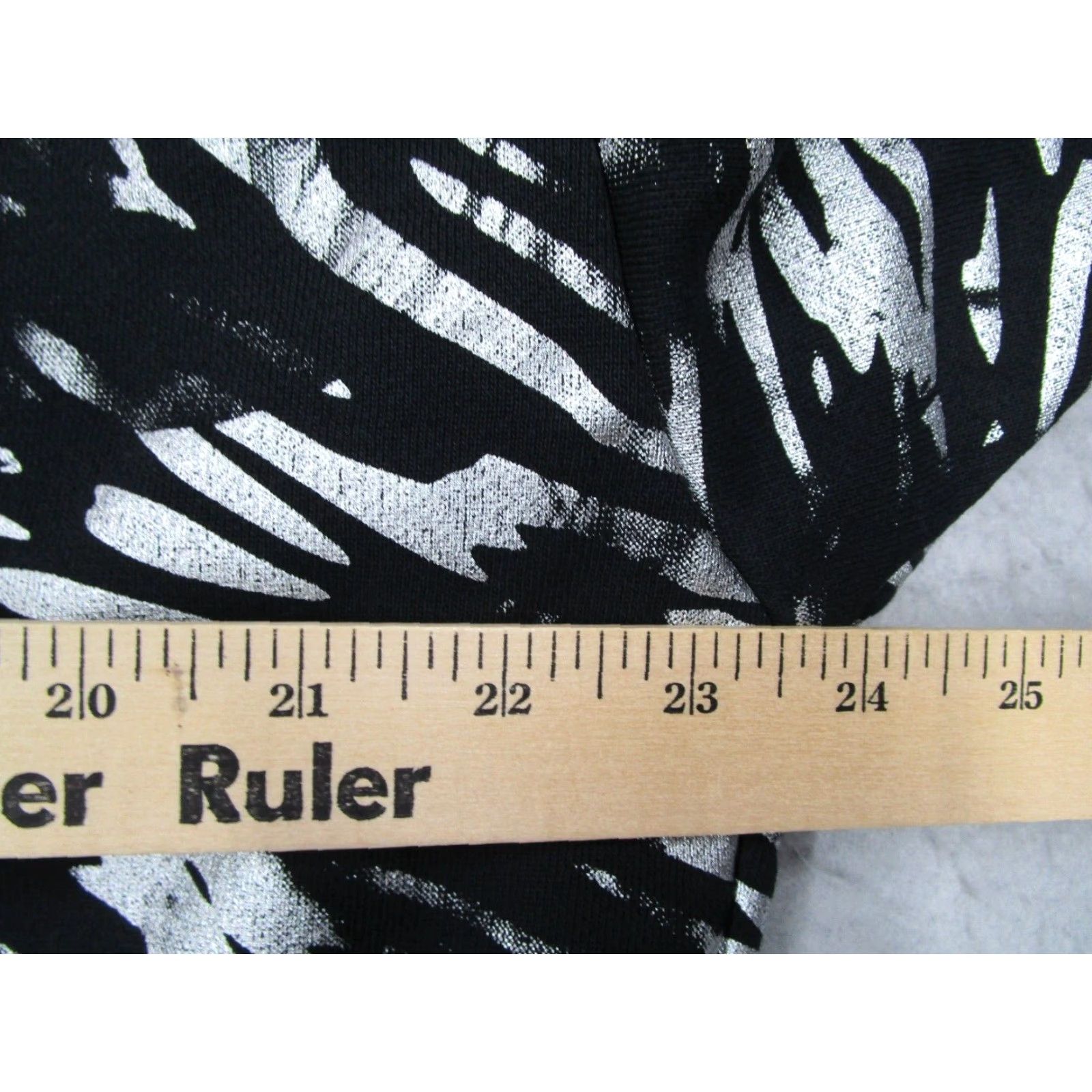 KangaROOS Psychedelics Anonymous Hoodie Women Large Black Pullover AOP Zebra Kangaroo Size L / US 10 / IT 46 - 6 Thumbnail