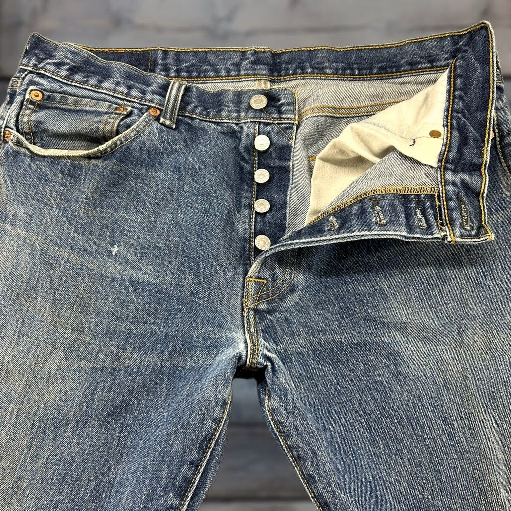 Levi's VINTAGE Levi's 501 Jeans Men 34x30 Blue Regular Fit Distressed Straight Denim 5-Pocket Retros Size US 34 / EU 50 - 1 Thumbnail