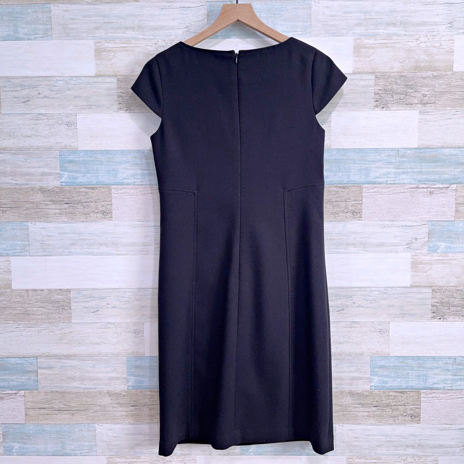 Other Talbots Career Sheath Dress Black V Neck Cap Sleeve Lined 6 Size M / US 6-8 / IT 42-44 - 3 Thumbnail